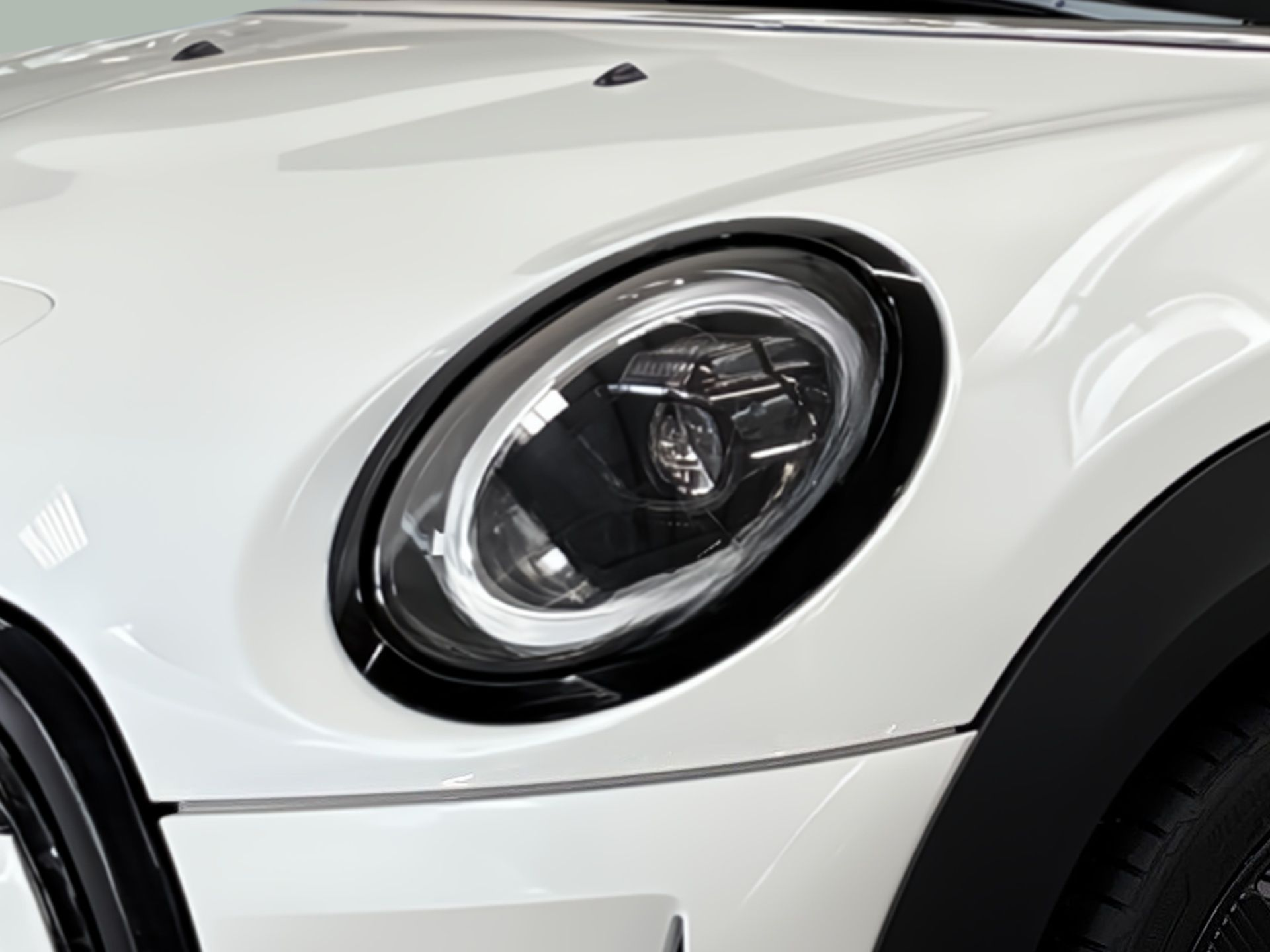 fotoG 2 del MINI MINI 3 Portas Cooper S E 135 kW (184 CV) 184cv Elétrico de 2023 em Vila Nova de Gaia