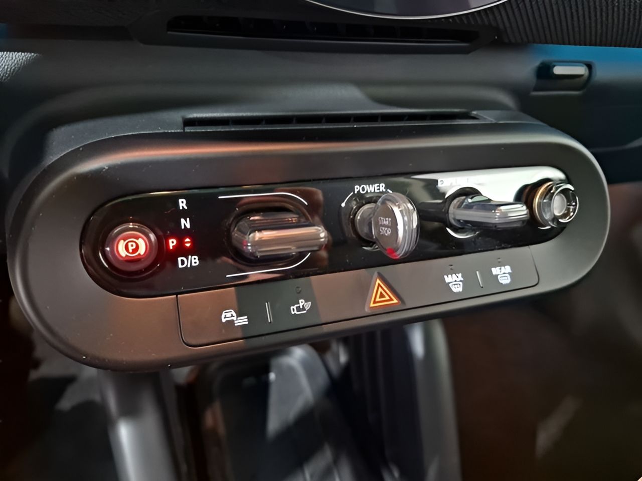 fotoG 16 del MINI MINI 3 Portas Cooper S E 160 kW (218 CV) 218cv Elétrico de 2024 em Vila Nova de Gaia