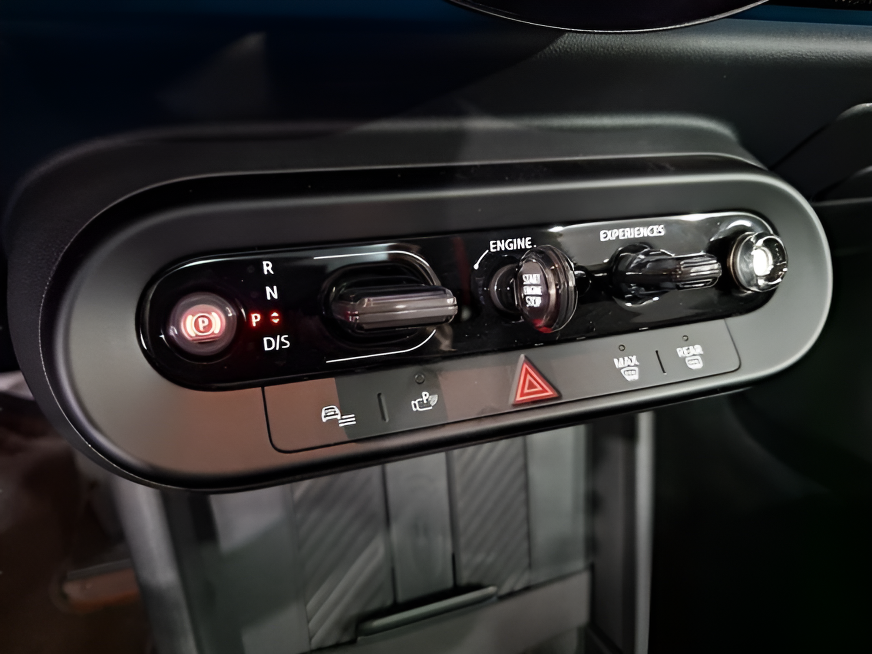 fotoG 16 del MINI MINI 3 Portas Cooper S 150 kW (204 CV) 204cv Gasolina de 2024 em Vila Nova de Gaia