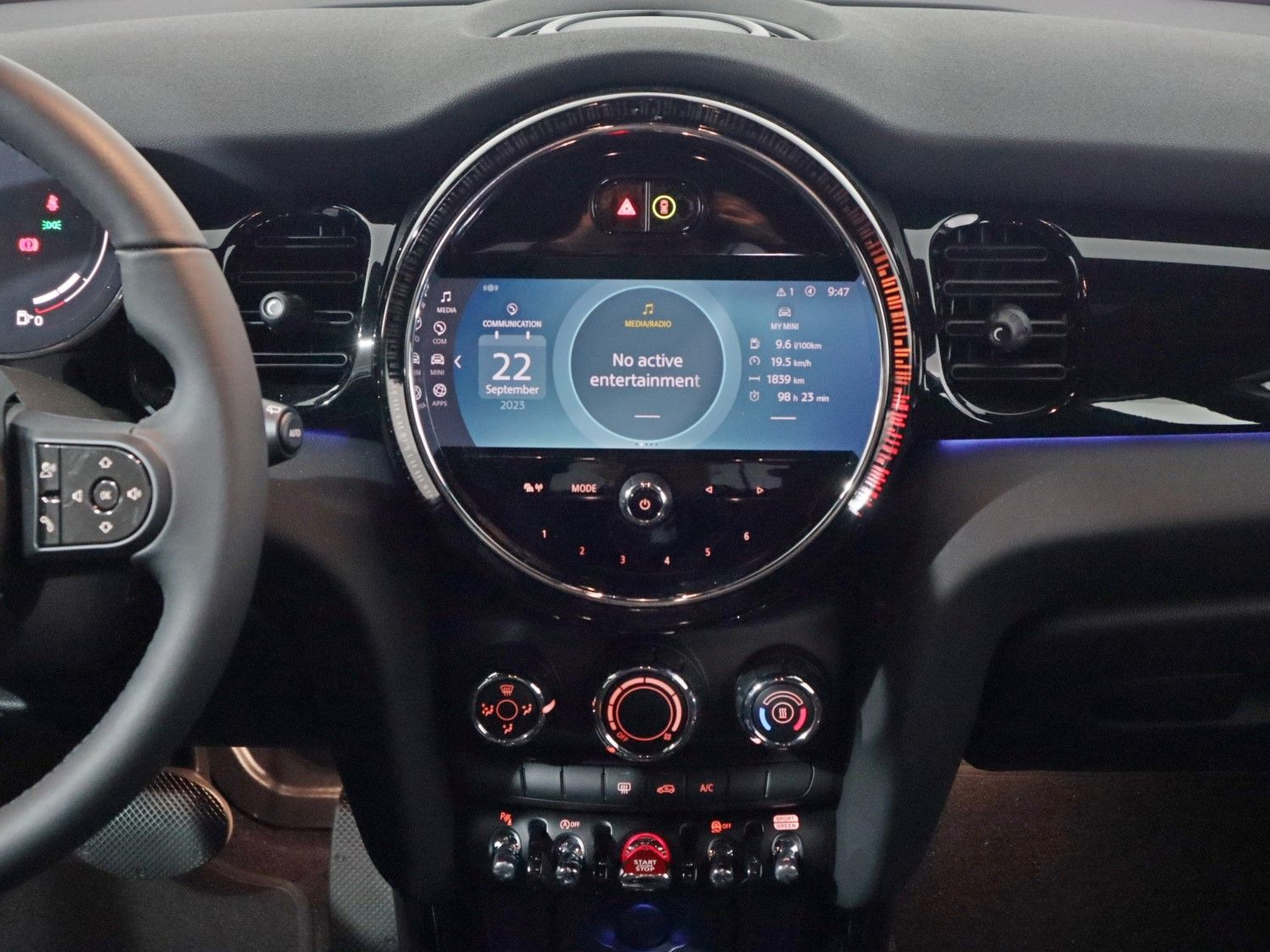 fotoG 13 del MINI MINI 5 Portas Cooper 100 kW (136 CV) 136cv Gasolina de 2022 em Vila Nova de Gaia