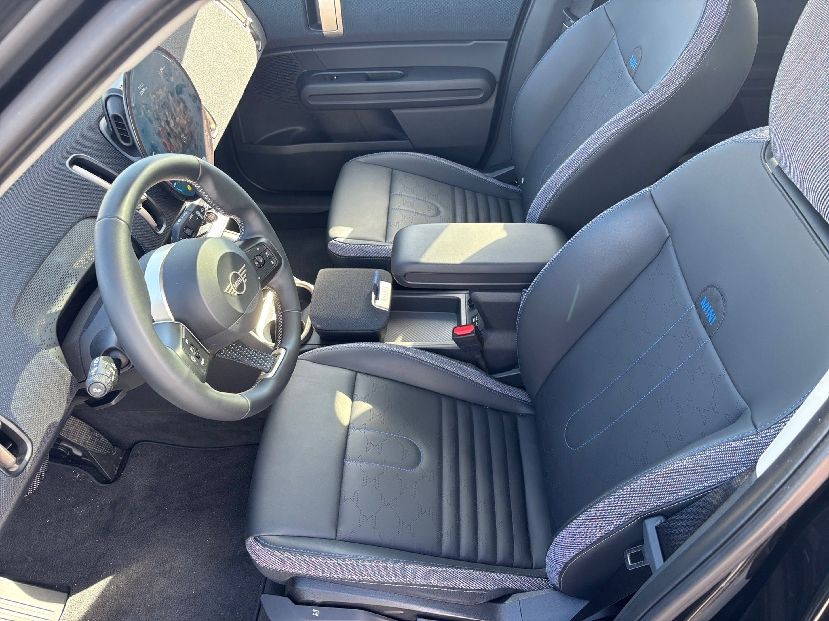 fotoG 9 del MINI MINI Countryman D 120 kW (163 CV) 163cv Diesel de 2024 em Vila Nova de Gaia