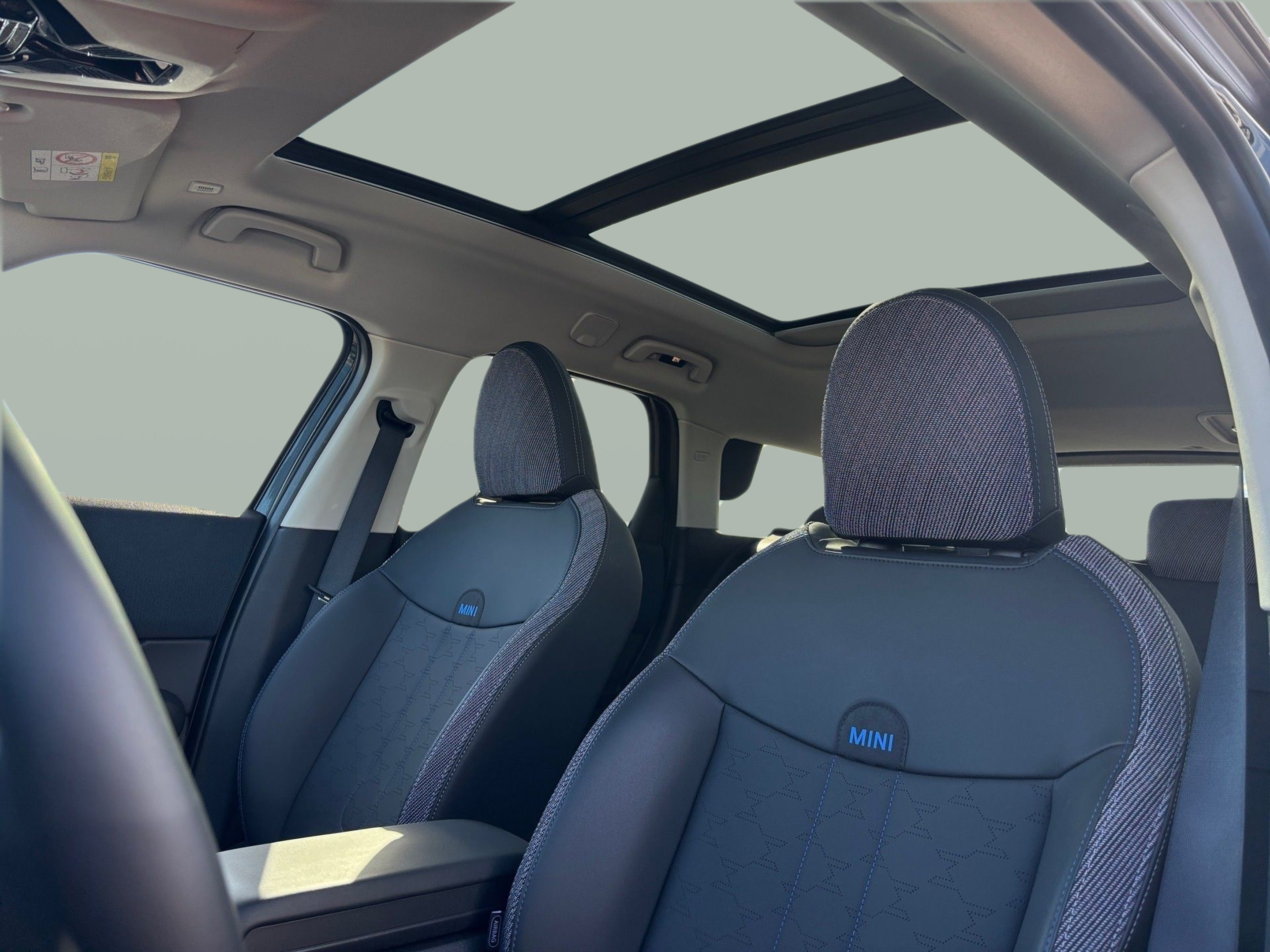 fotoG 17 del MINI MINI Countryman D 120 kW (163 CV) 163cv Diesel de 2024 em Vila Nova de Gaia