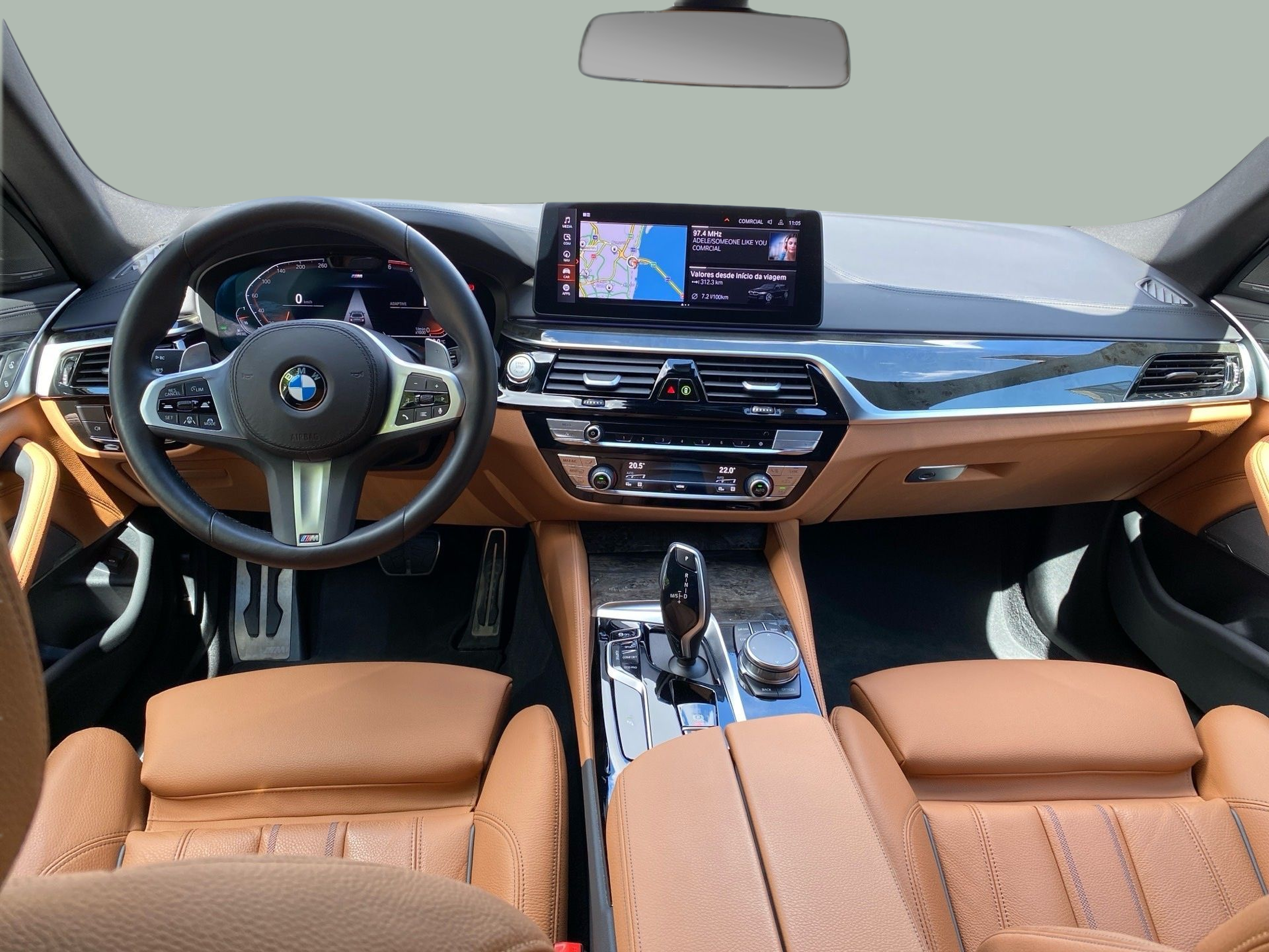 BMW Série 5 540d Touring color Negro. Año 2023. 250KW(340CV). Diesel. En concesionario Caetano Baviera Cascais de Cascais