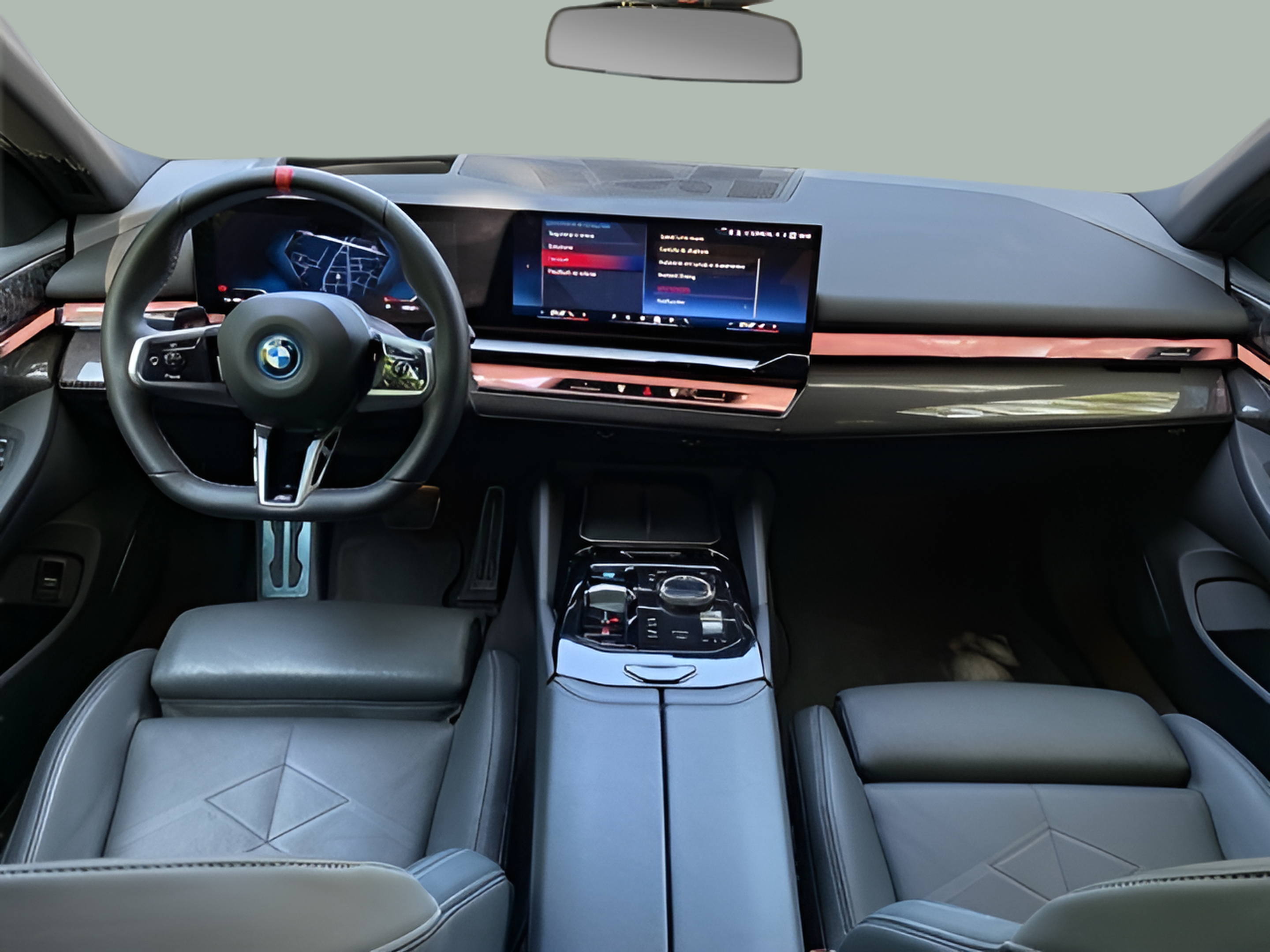 BMW i5 M60 color Gris. Año 2023. 442KW(601CV). Elétrico. En concesionario Caetano Baviera Lisboa de Lisboa