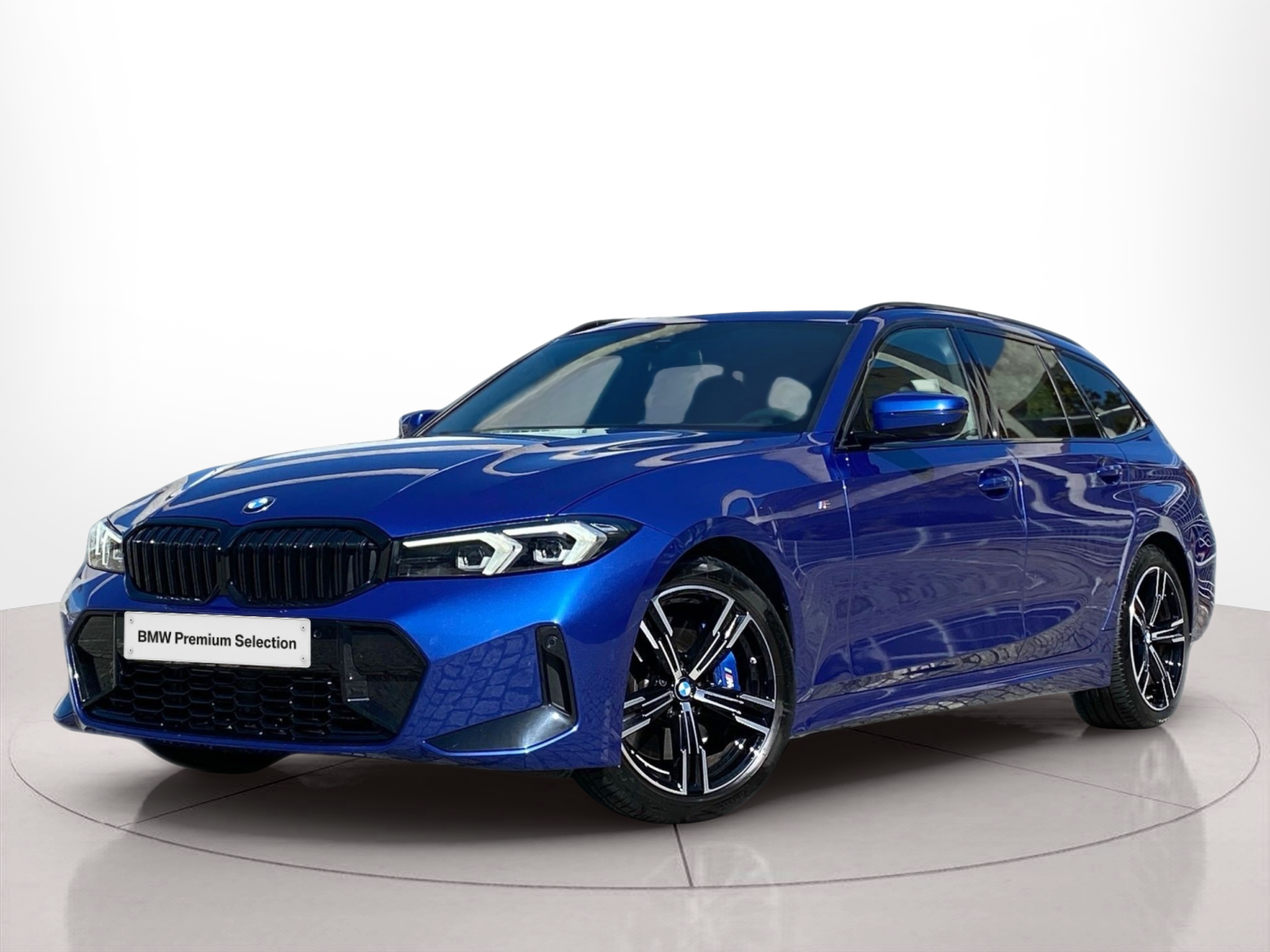 Fotos de BMW Série 3 318d Touring color Azul. Año 2023. 110KW(150CV). Diesel. En concesionario Caetano Baviera Lisboa de Lisboa