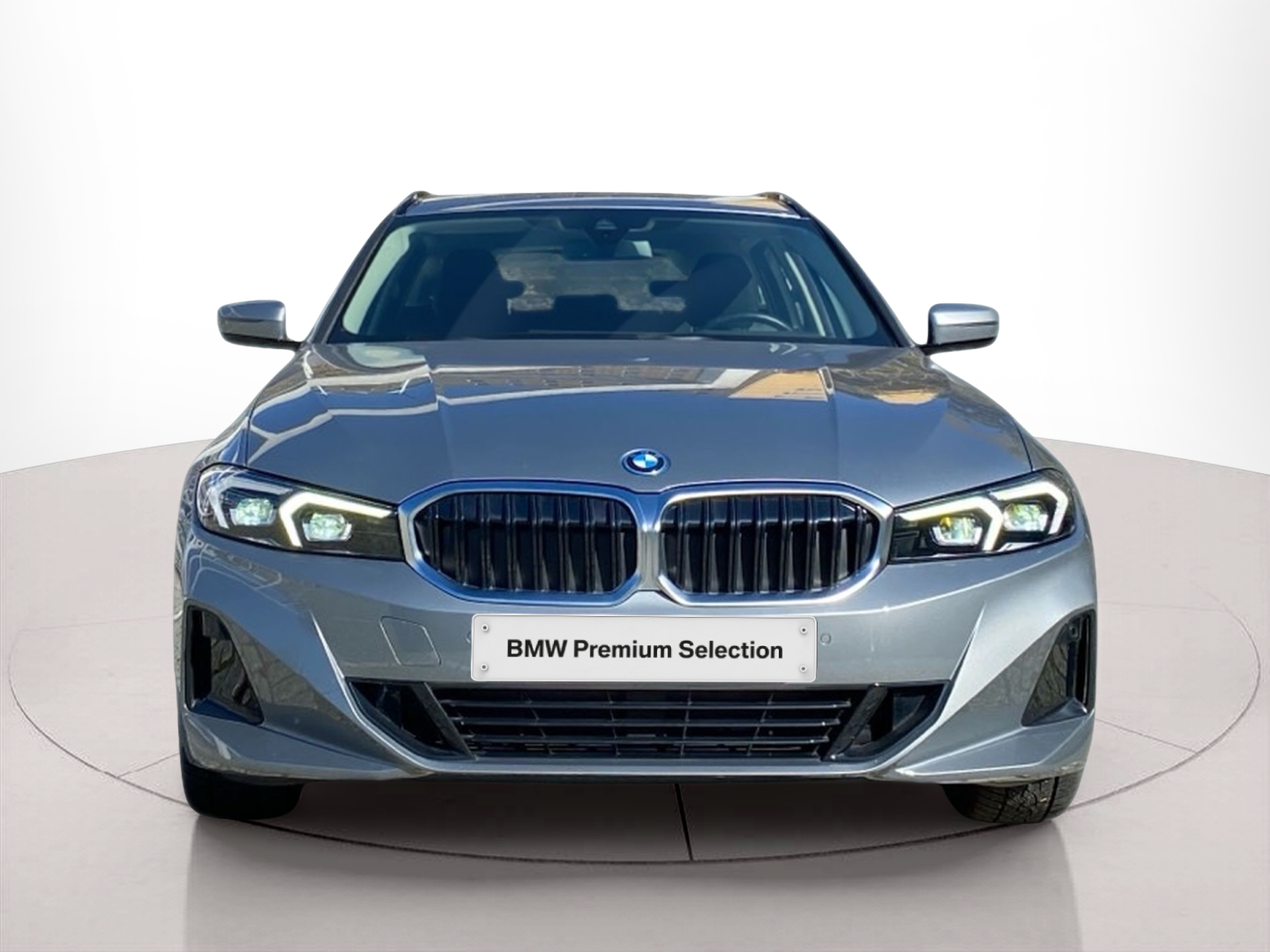 Fotos de BMW Série 3 320e Touring color Gris. Año 2022. 150KW(204CV). Elétrico / Gasolina Híbrido. En concesionario Caetano Baviera Lisboa de Lisboa