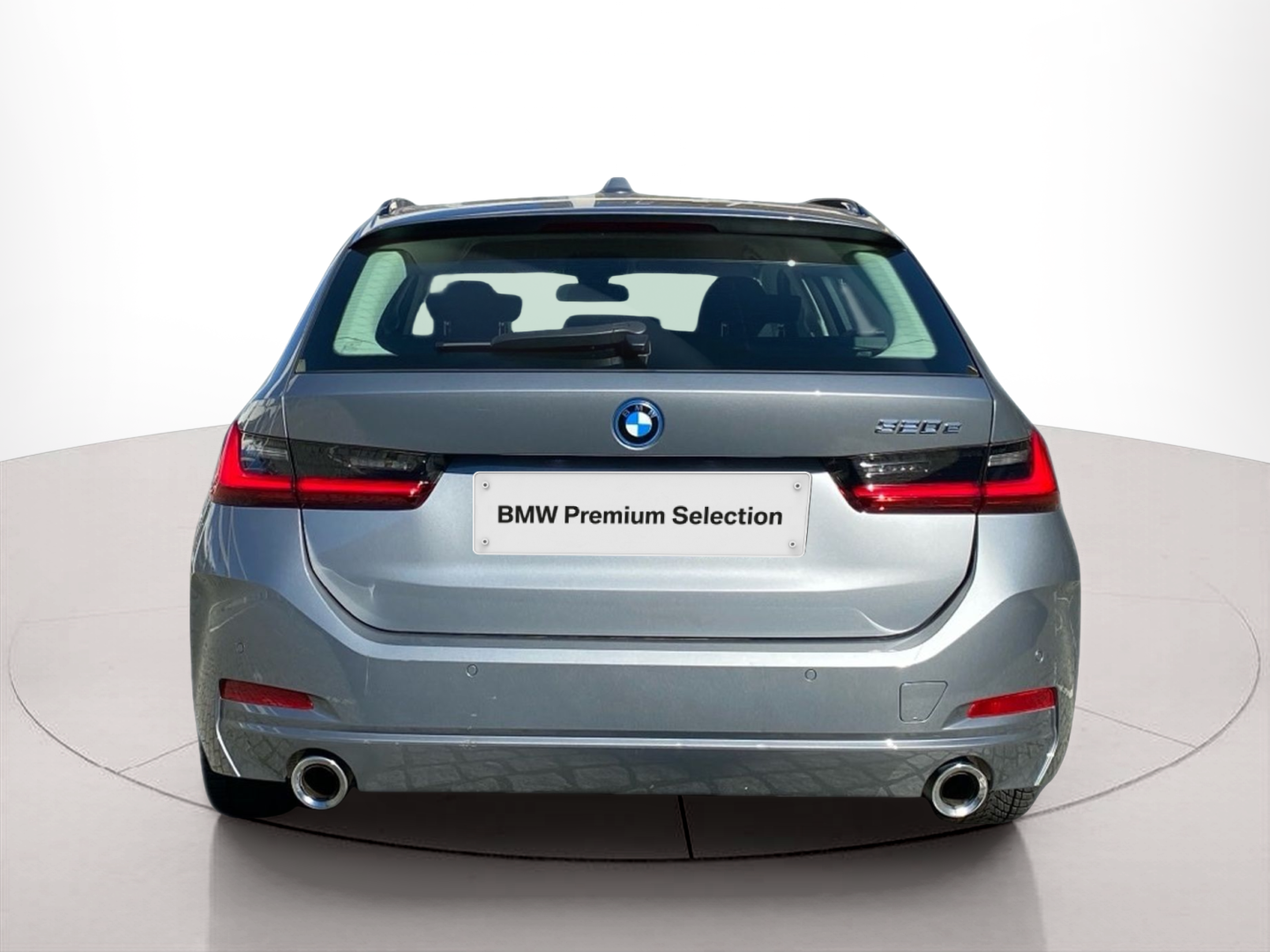 BMW Série 3 320e Touring color Gris. Año 2022. 150KW(204CV). Elétrico / Gasolina Híbrido. En concesionario Caetano Baviera Lisboa de Lisboa