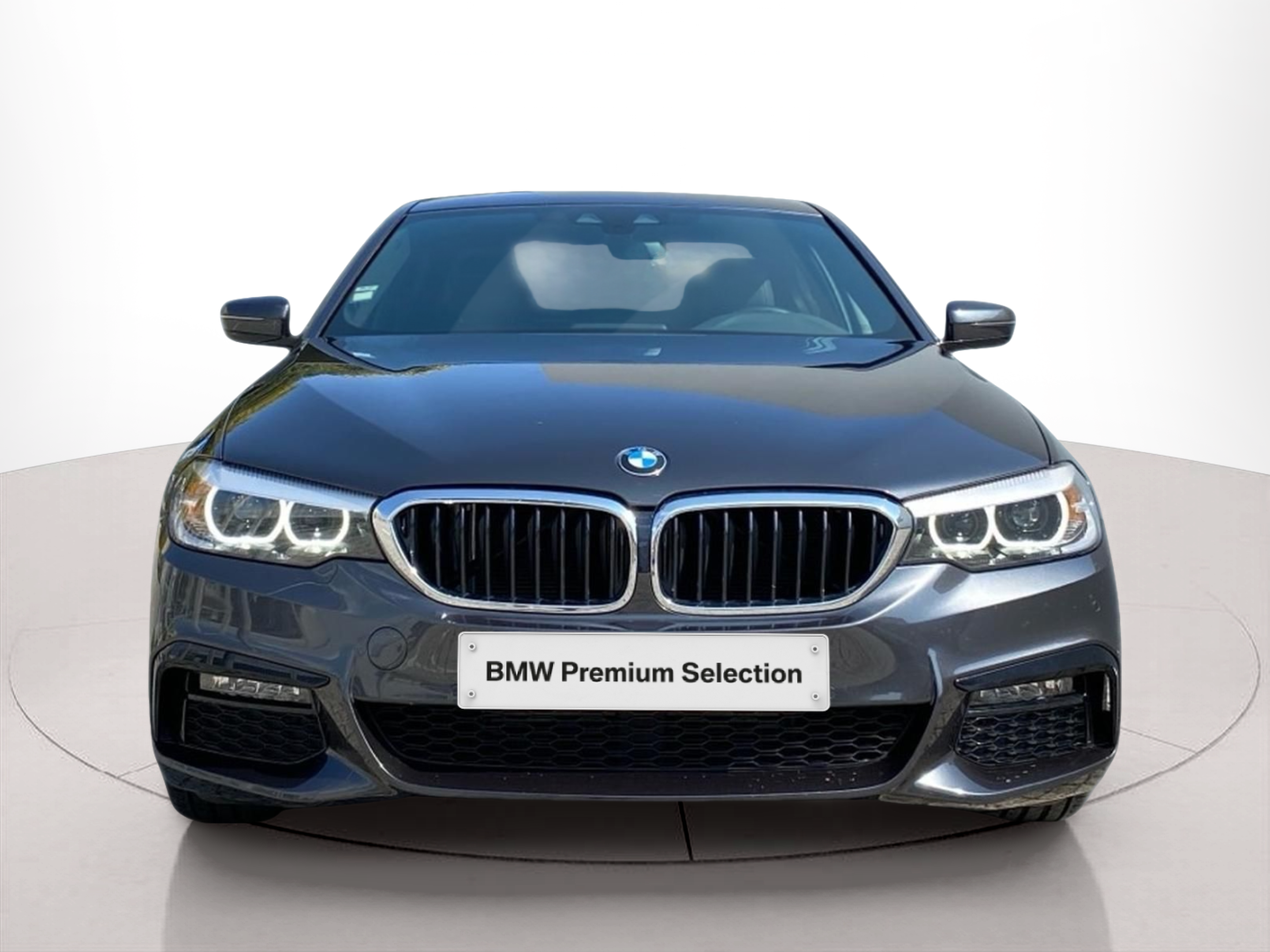 Fotos de BMW Série 5 520d Berlina color Gris. Año 2019. 140KW(190CV). Diesel. En concesionario Caetano Baviera Lisboa de Lisboa
