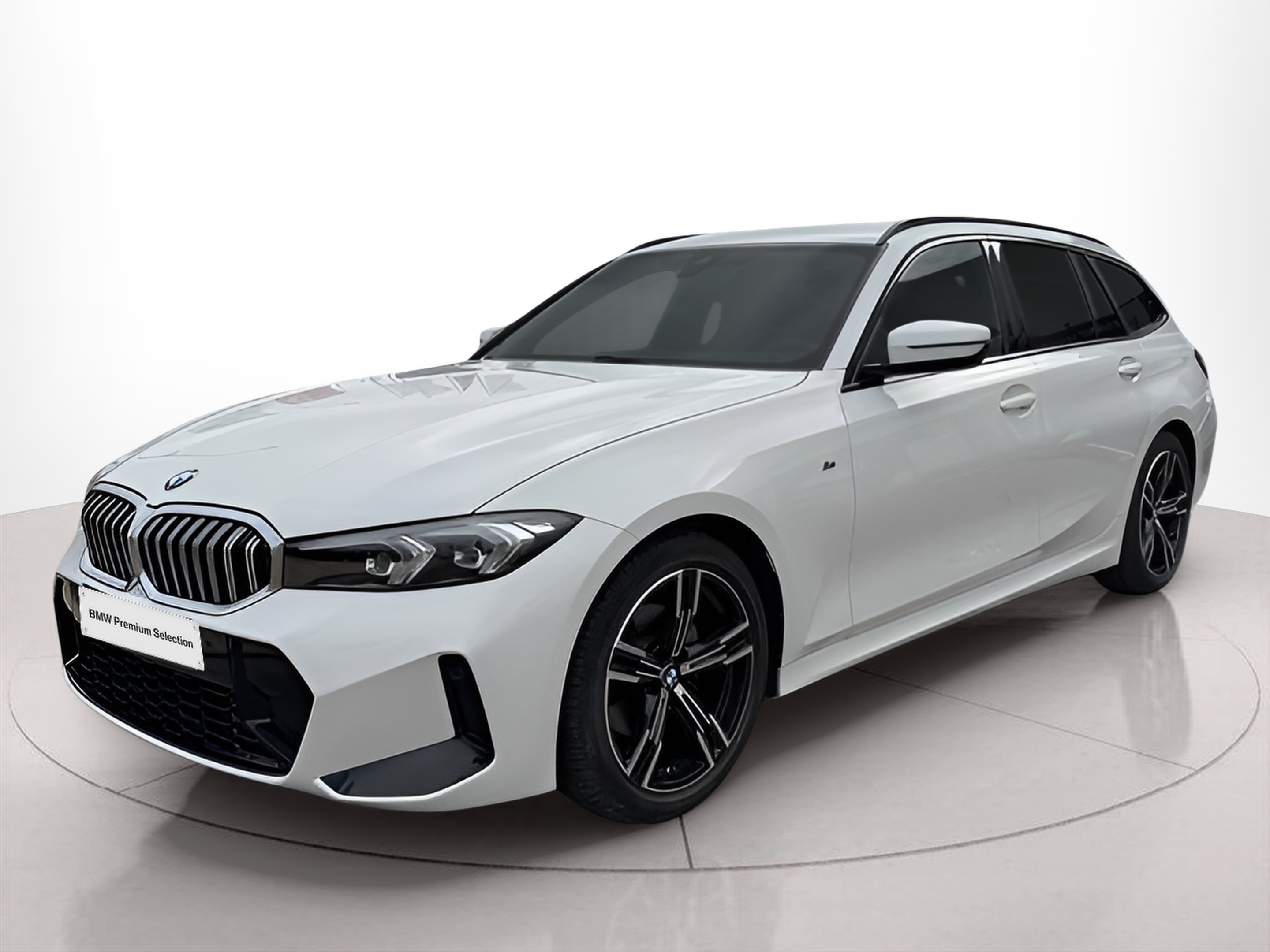Fotos de BMW Série 3 320d Touring color Blanco. Año 2023. 140KW(190CV). Diesel. En concesionario Caetano Baviera Faro de Faro