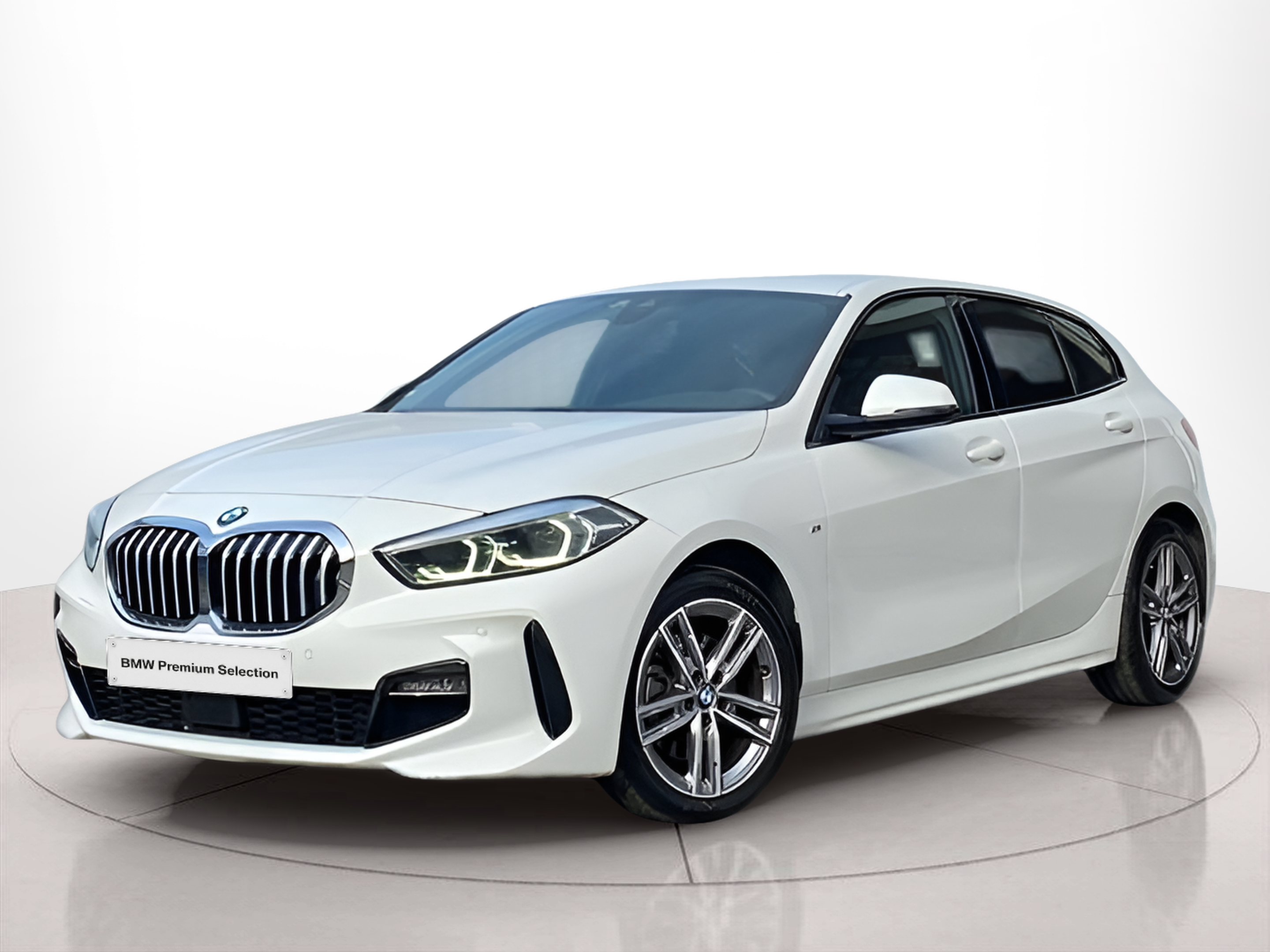 Fotos de BMW Série 1 116d color Blanco. Año 2023. 85KW(116CV). Diesel. En concesionario Caetano Baviera Lisboa de Lisboa