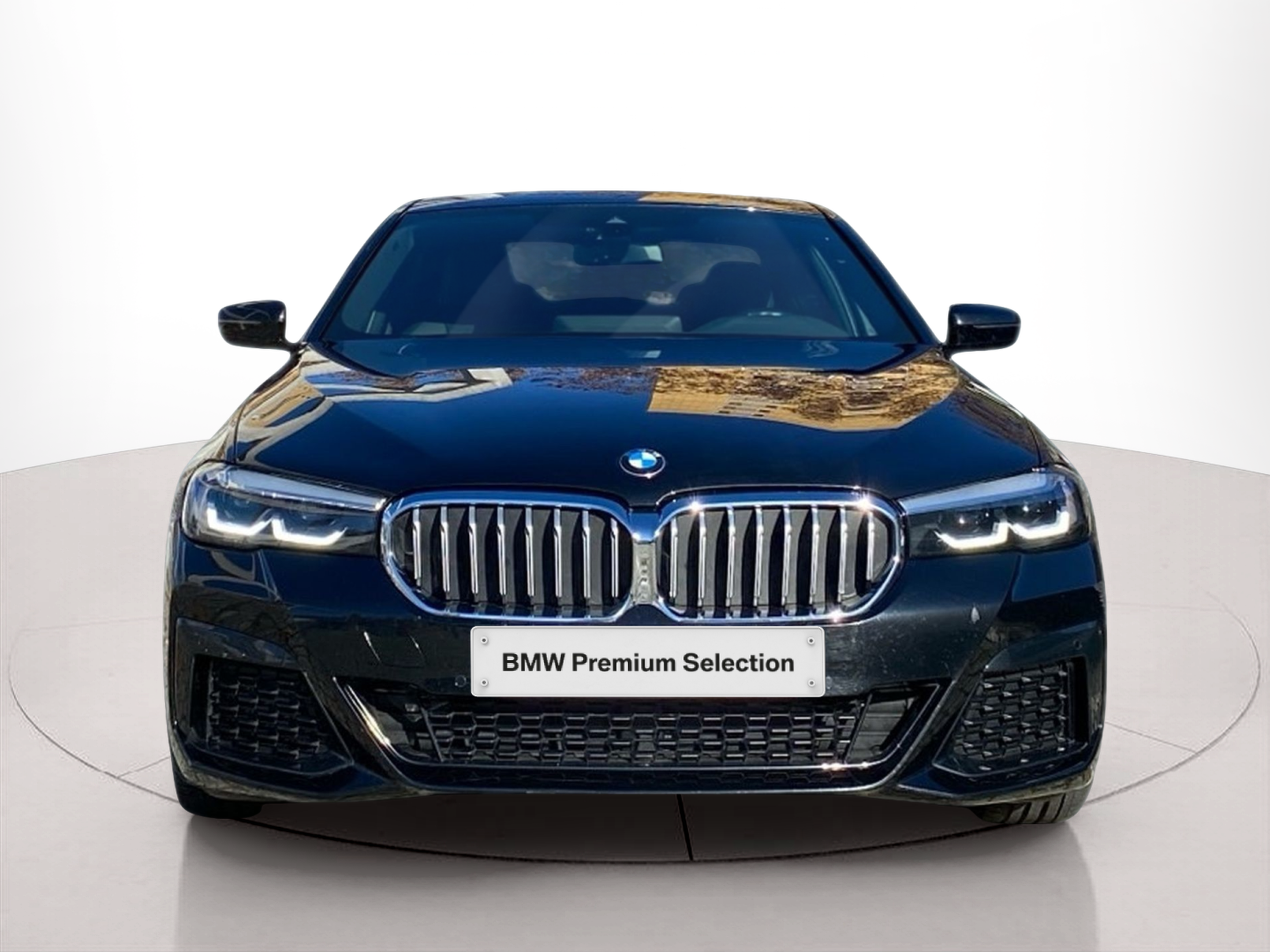 Fotos de BMW Série 5 520d Berlina color Negro. Año 2023. 140KW(190CV). Diesel. En concesionario Caetano Baviera Lisboa de Lisboa