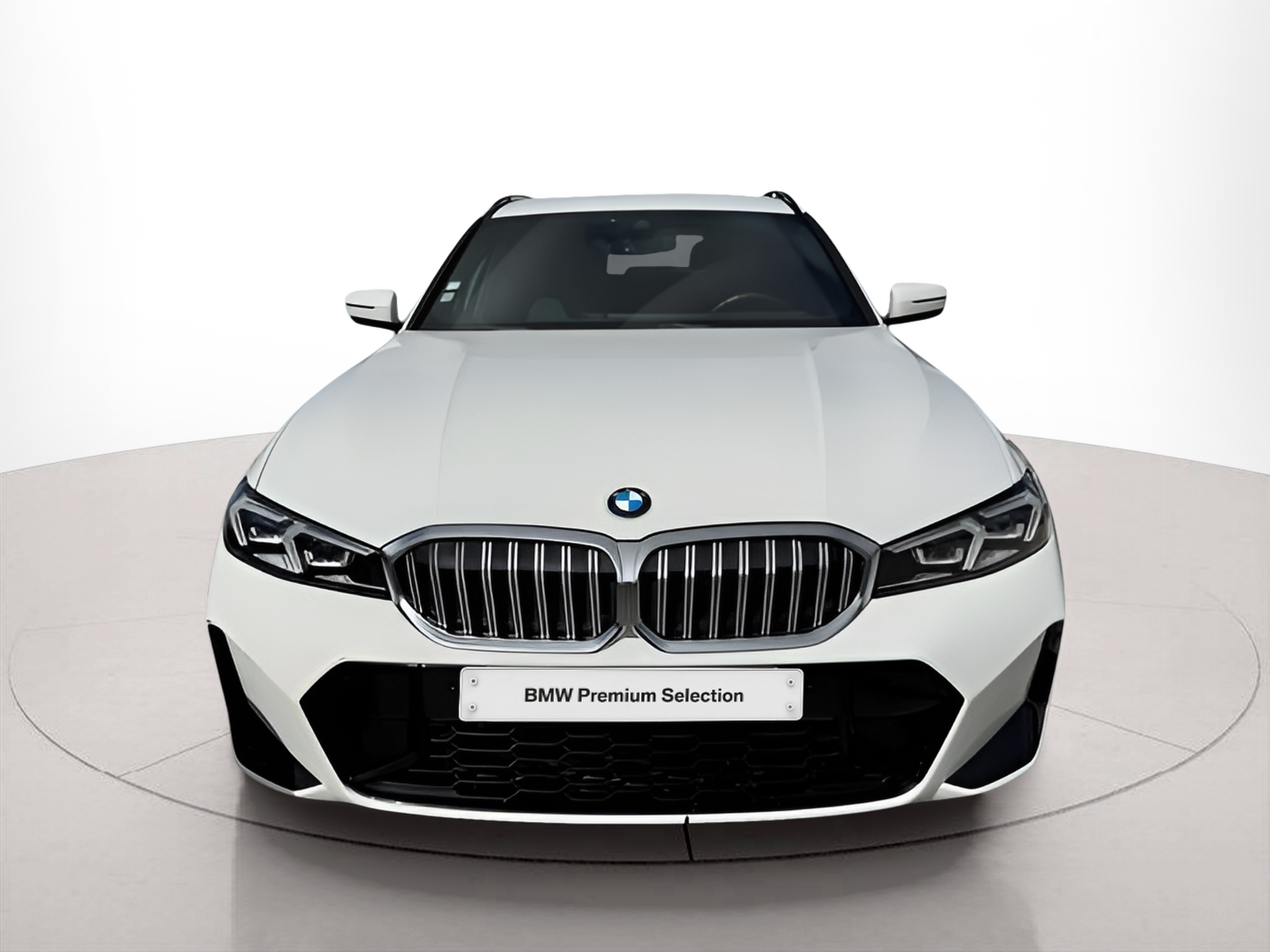 Fotos de BMW Série 3 320d Touring color Blanco. Año 2023. 140KW(190CV). Diesel. En concesionario Caetano Baviera Faro de Faro