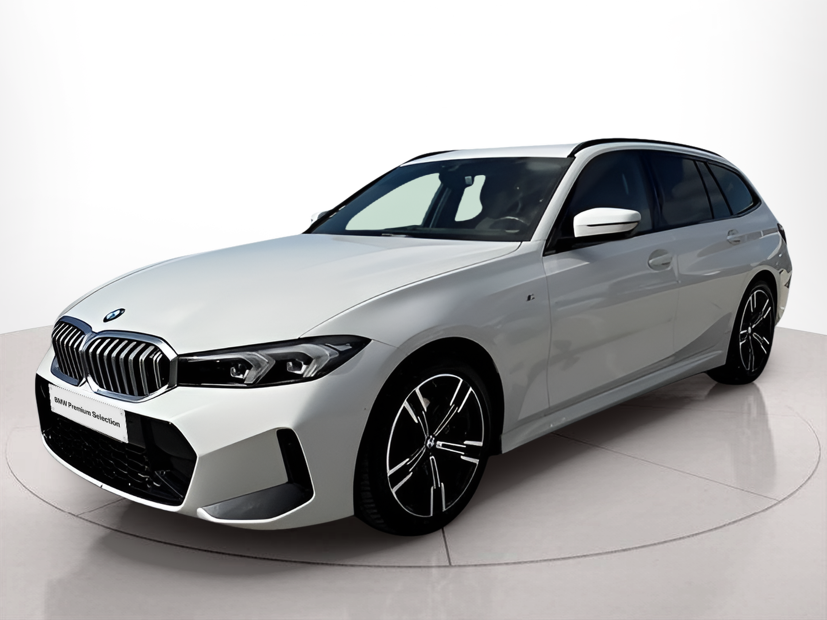 Fotos de BMW Série 3 320d Touring color Blanco. Año 2023. 140KW(190CV). Diesel. En concesionario Caetano Baviera Faro de Faro