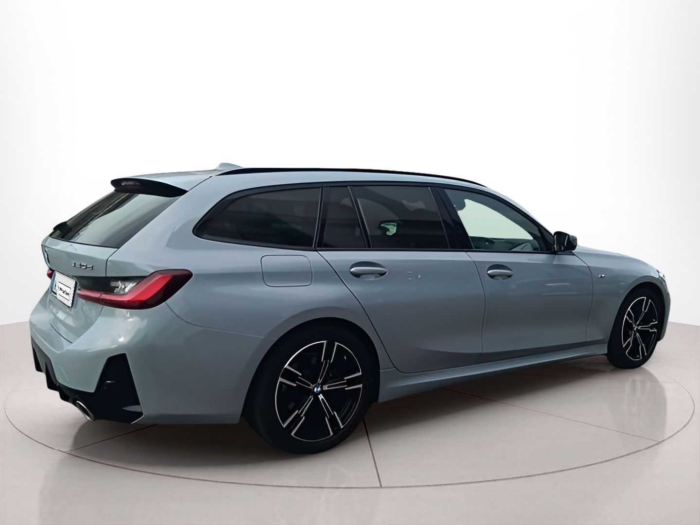 Fotos de BMW Série 3 320d Touring color Gris Plata. Año 2023. 140KW(190CV). Diesel. En concesionario Caetano Baviera Porto de Porto