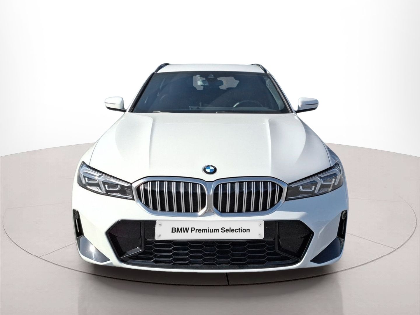 Fotos de BMW Série 3 320d Touring color Blanco. Año 2023. 140KW(190CV). Diesel. En concesionario Caetano Baviera Porto de Porto
