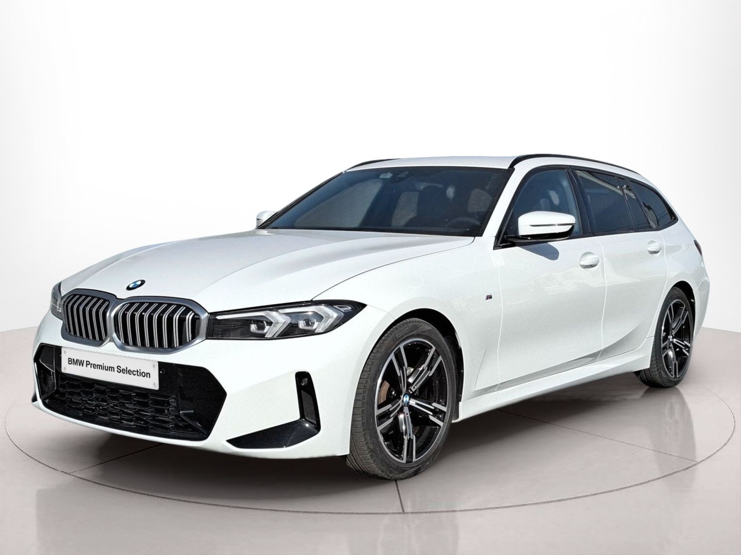 Fotos de BMW Série 3 320d Touring color Blanco. Año 2023. 140KW(190CV). Diesel. En concesionario Caetano Baviera Porto de Porto