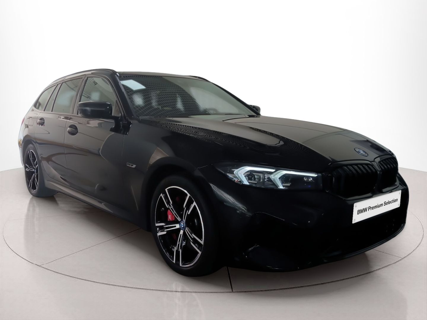 Fotos de BMW Série 3 320e Touring color Negro. Año 2023. 150KW(204CV). Elétrico / Gasolina Híbrido. En concesionario Caetano Baviera Porto de Porto