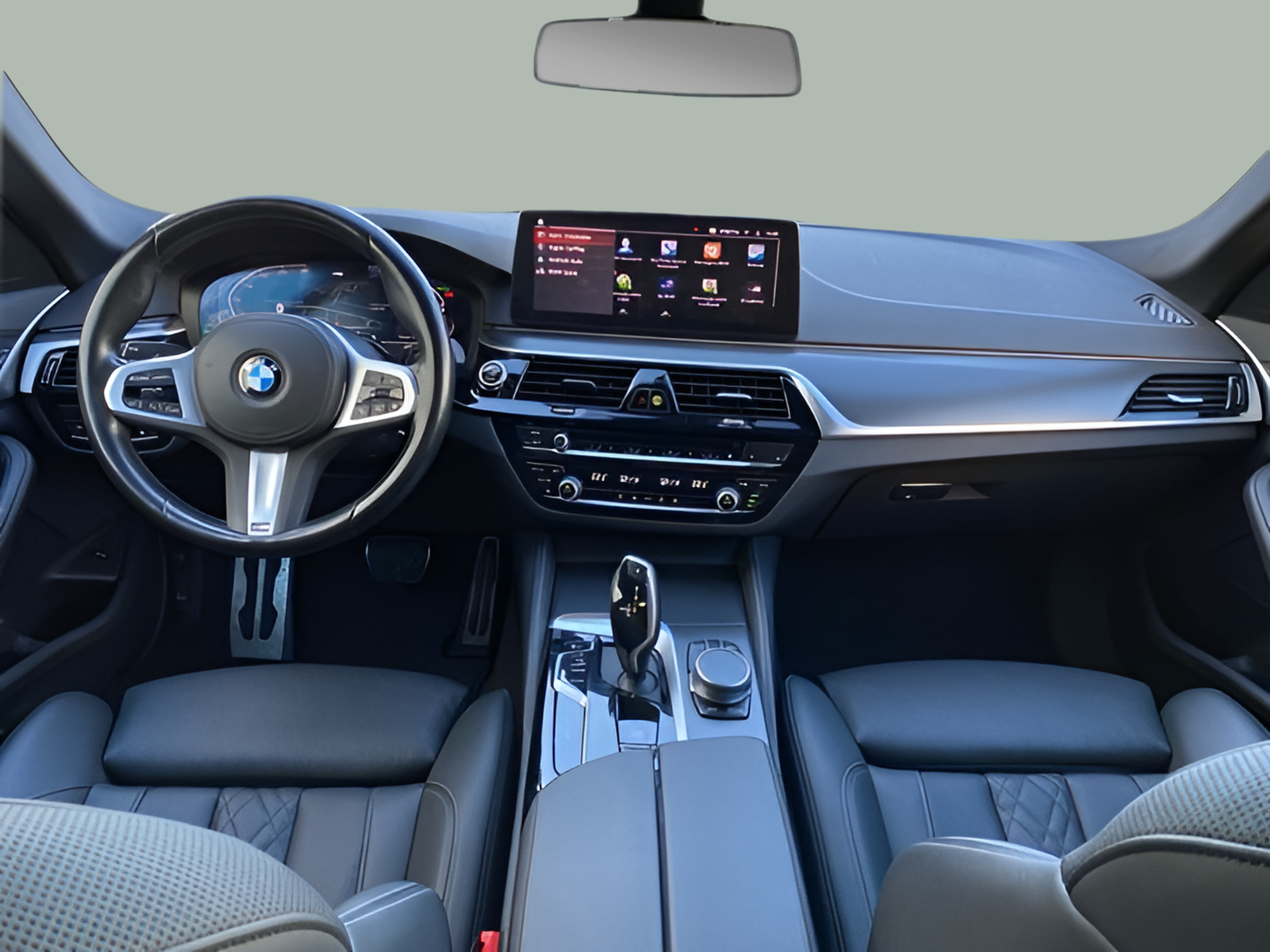 BMW Série 5 520d Berlina color Negro. Año 2023. 140KW(190CV). Diesel. En concesionario Caetano Baviera Cascais de Cascais