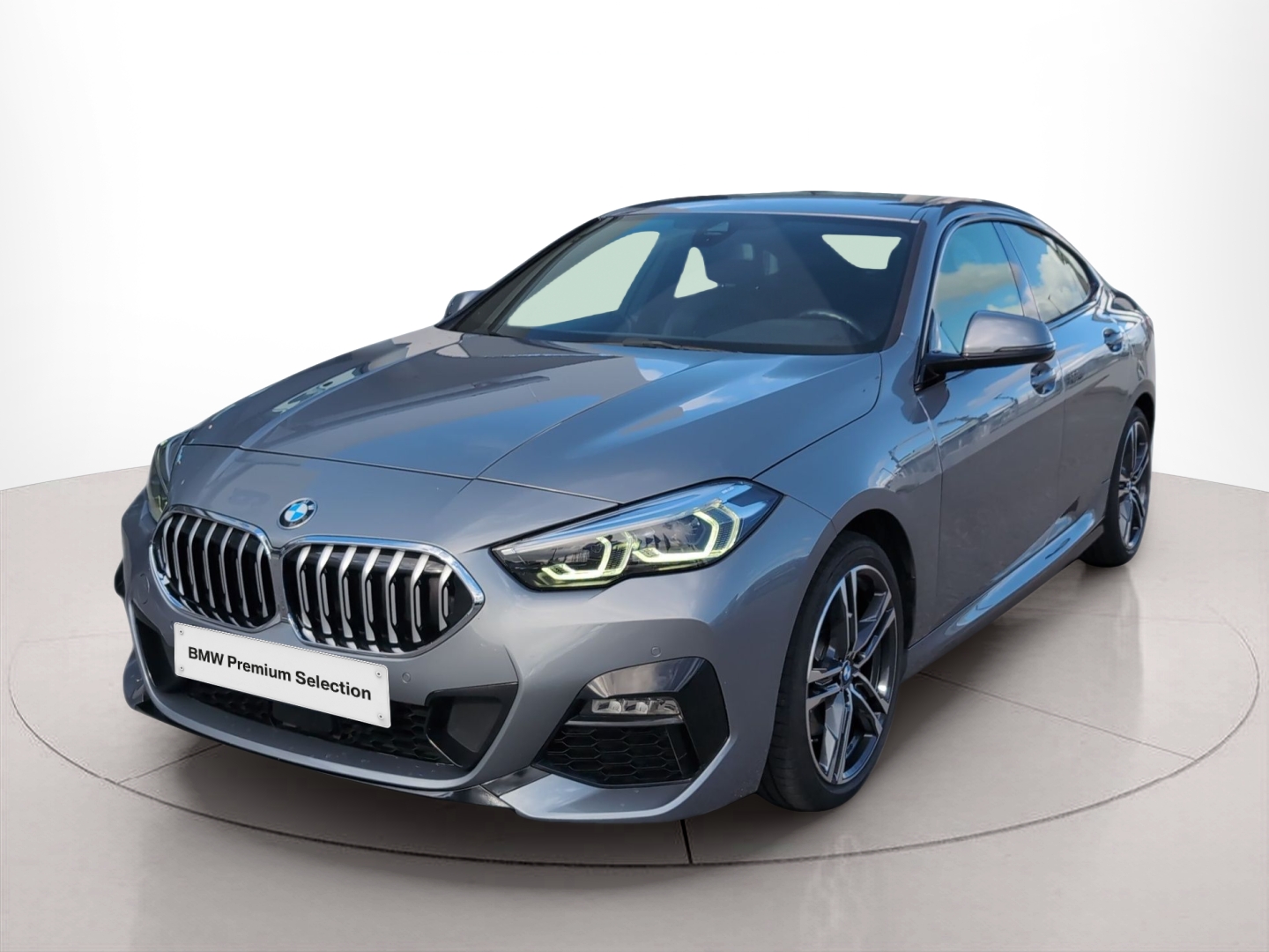Fotos de BMW Série 2 216d Gran Coupe color Gris. Año 2023. 85KW(116CV). Diesel. En concesionario Caetano Baviera Santa Maria da Feira de Santa Maria da Feira