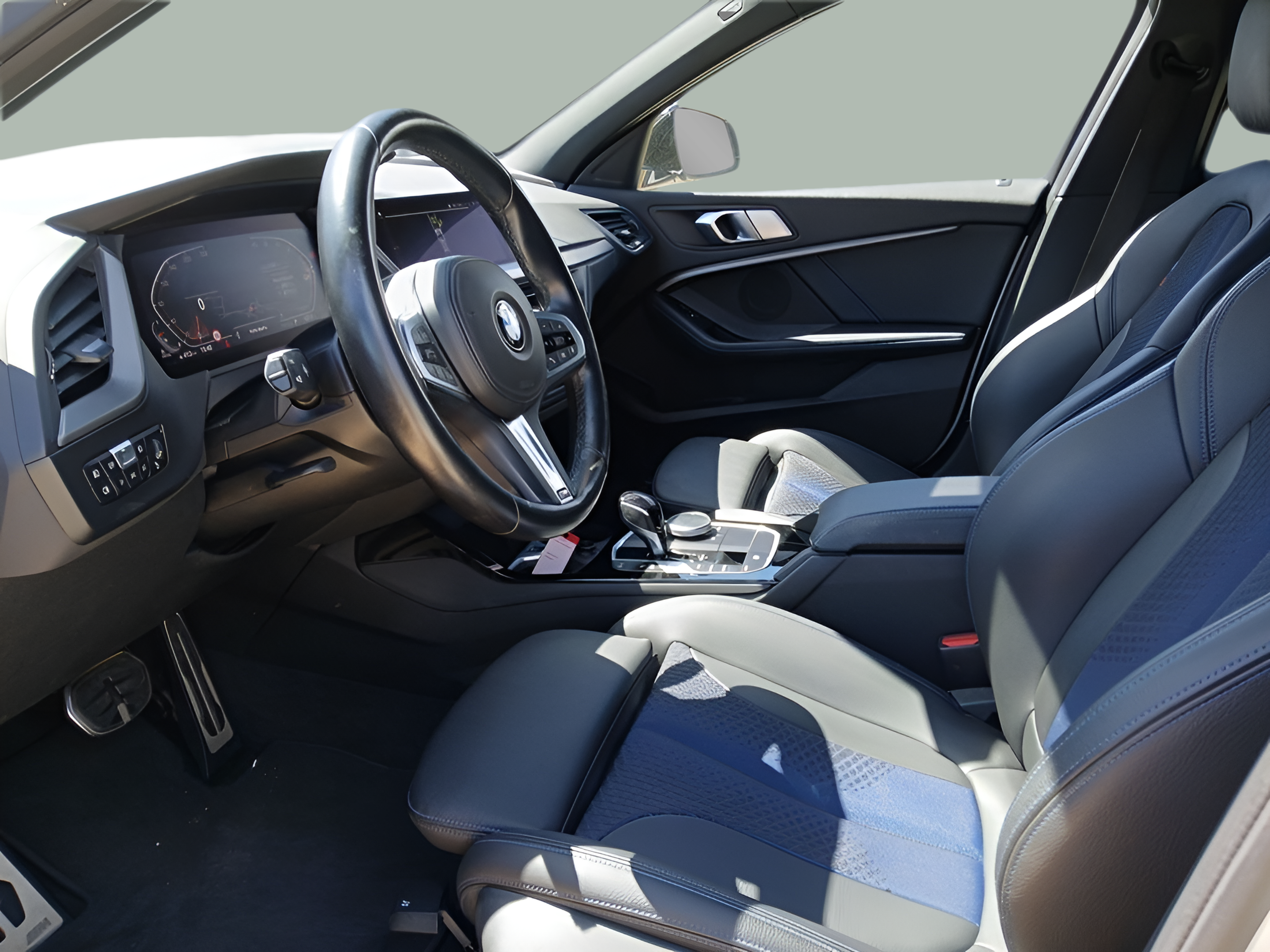 BMW Série 1 116d color Blanco. Año 2023. 85KW(116CV). Diesel. En concesionario Caetano Baviera Faro de Faro