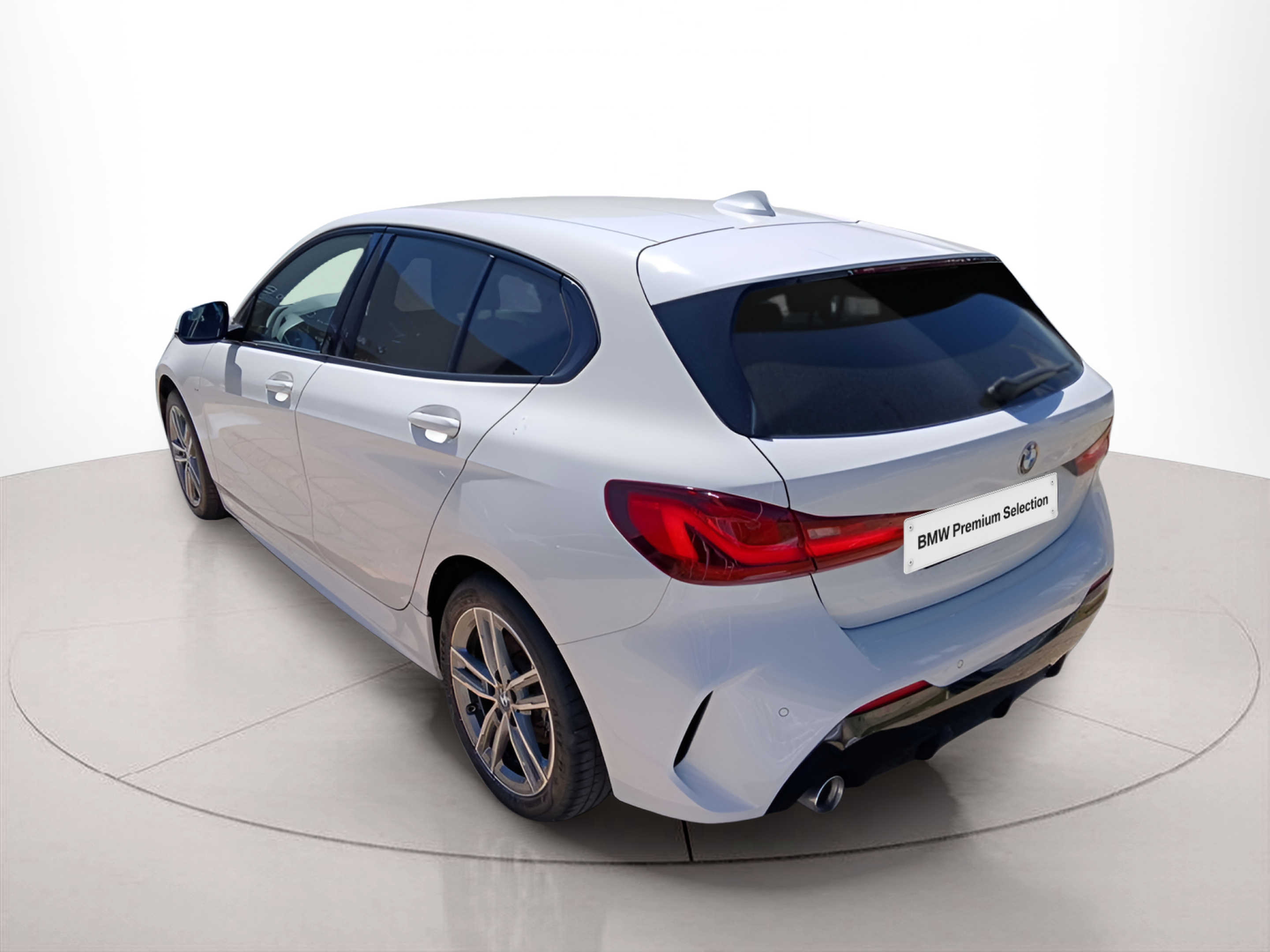 BMW Série 1 116d color Blanco. Año 2023. 85KW(116CV). Diesel. En concesionario Caetano Baviera Faro de Faro