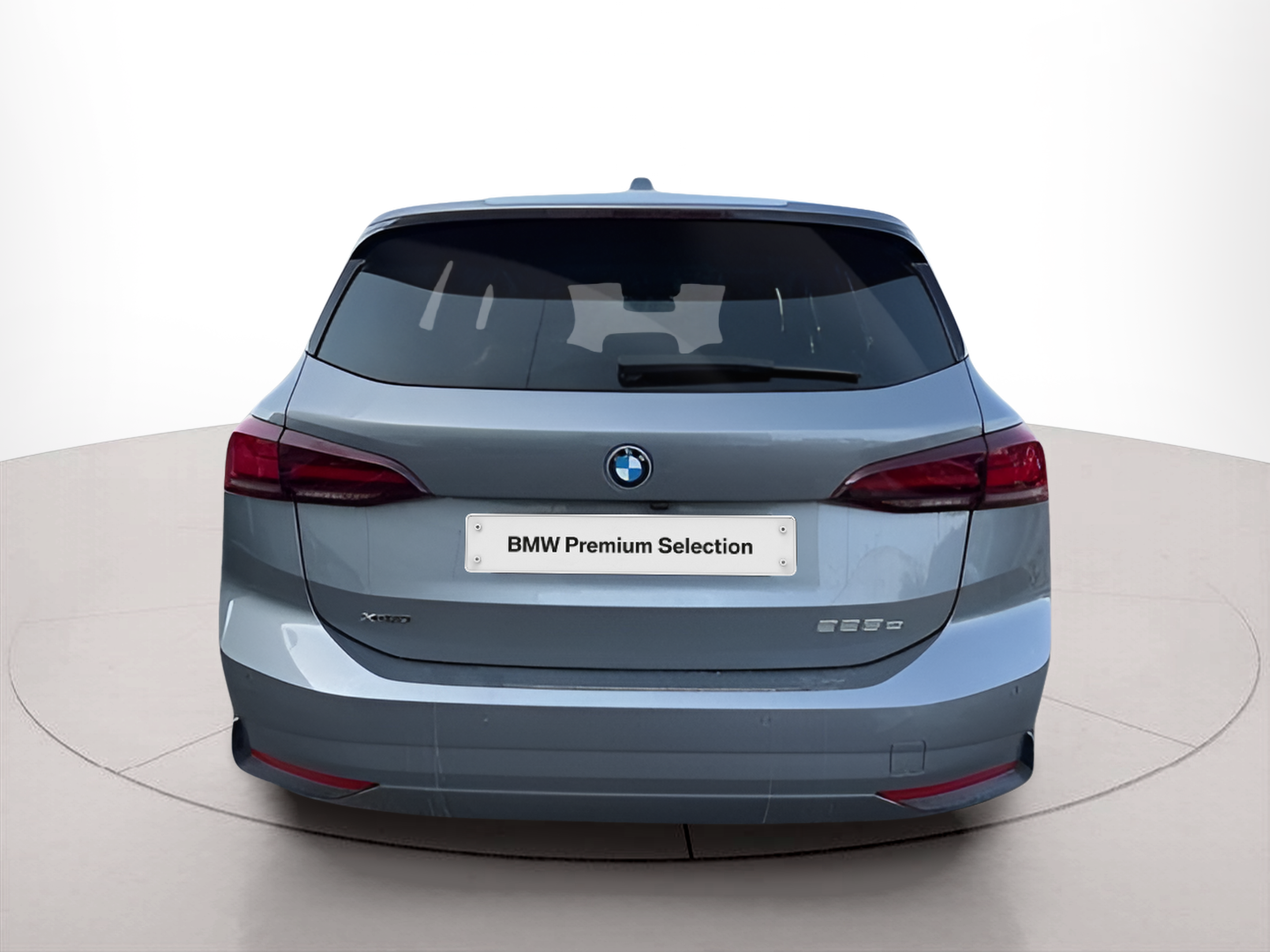BMW Série 2 225xe Active Tourer color Gris. Año 2023. 180KW(245CV). Elétrico / Gasolina Híbrido. En concesionario Caetano Baviera Portimão de Portimão