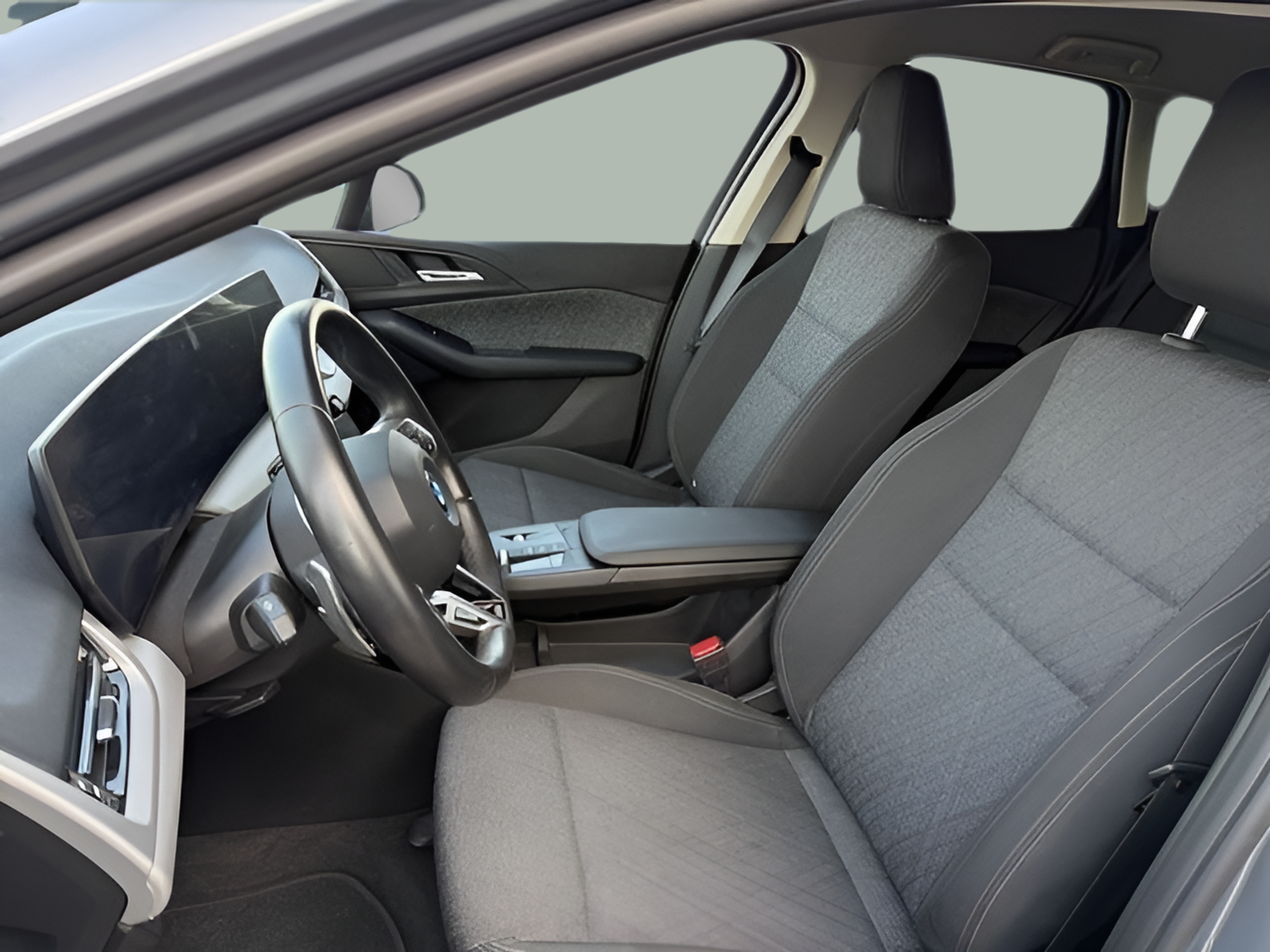 BMW Série 2 225xe Active Tourer color Gris. Año 2023. 180KW(245CV). Elétrico / Gasolina Híbrido. En concesionario Caetano Baviera Portimão de Portimão