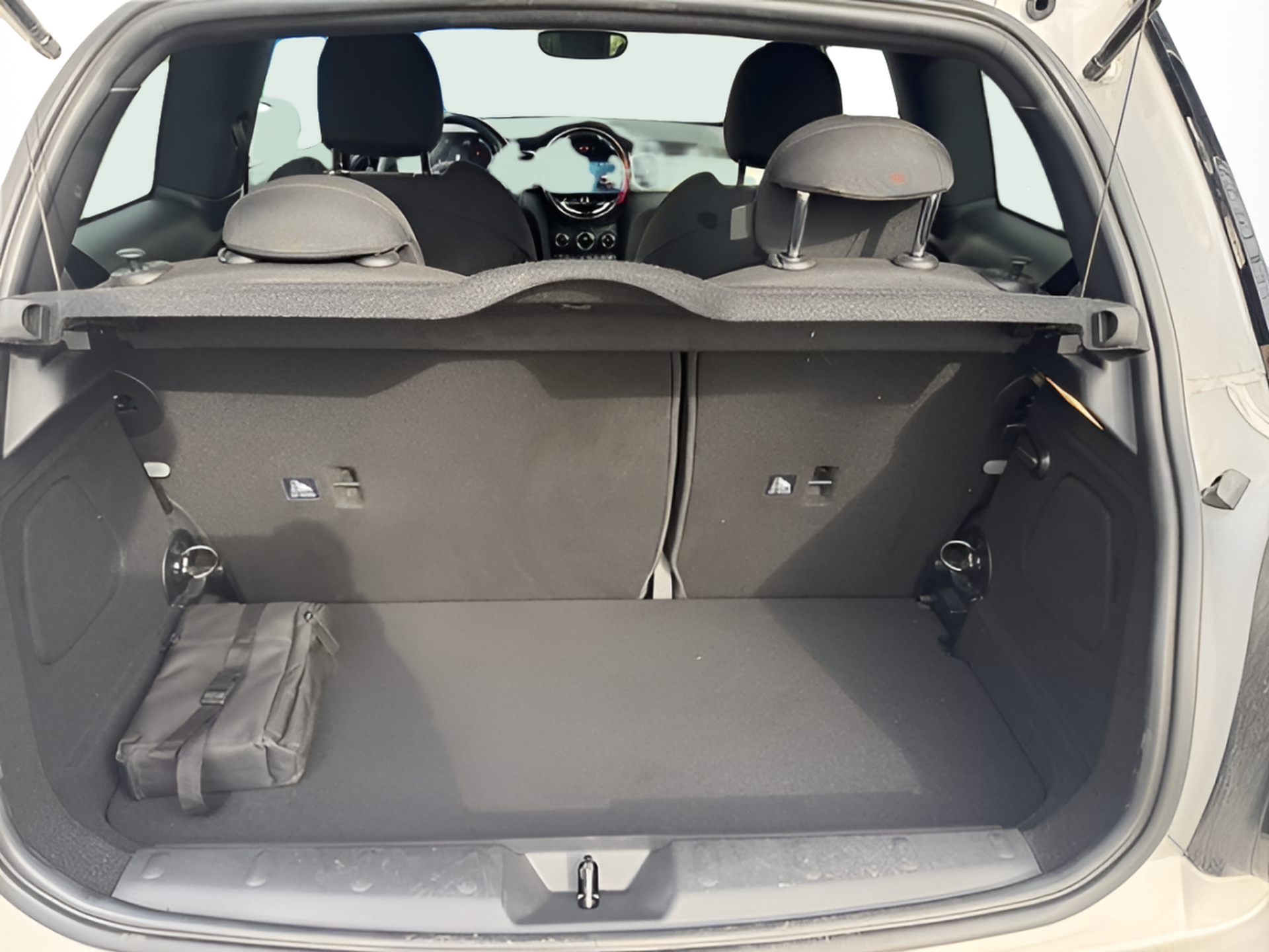 fotoG 12 del MINI MINI 3 Portas Cooper S E 135 kW (184 CV) 184cv Elétrico de 2023 em Vila Nova de Gaia