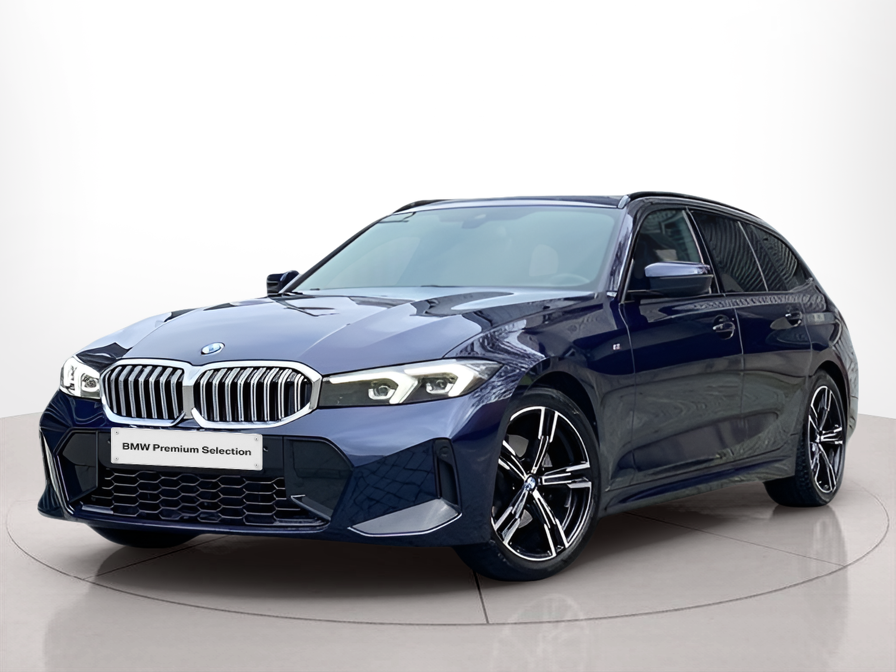 Fotos de BMW Série 3 320d Touring color Azul. Año 2023. 140KW(190CV). Diesel. En concesionario Caetano Baviera Lisboa de Lisboa