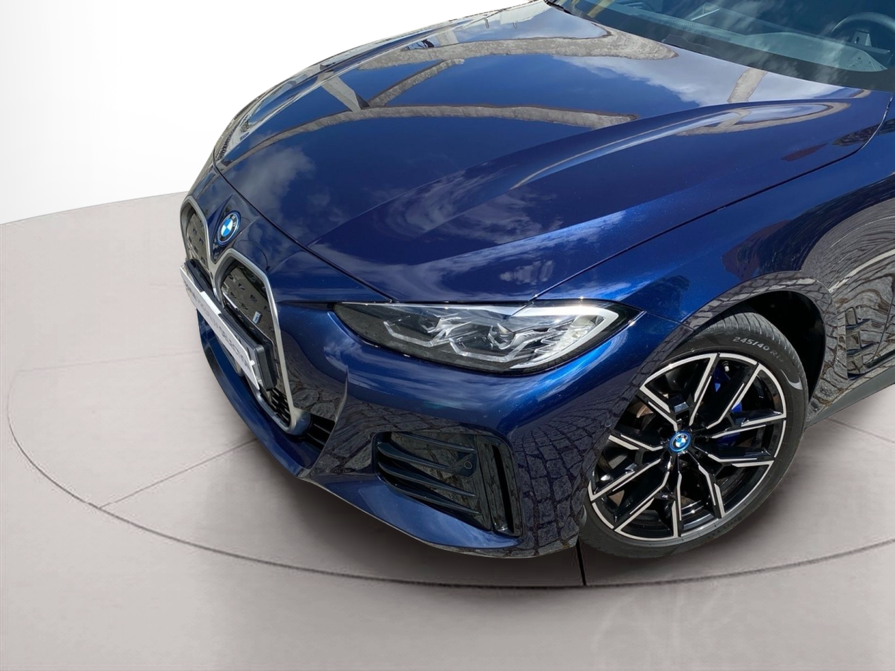 BMW i4 i4 eDrive40 color Azul. Año 2024. 250KW(340CV). Elétrico. En concesionario Caetano Baviera Lisboa de Lisboa