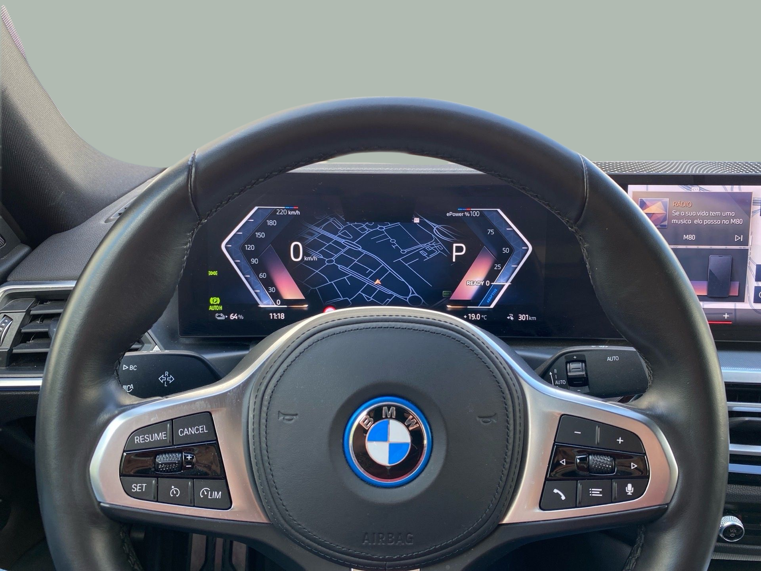 BMW i4 i4 eDrive40 color Azul. Año 2024. 250KW(340CV). Elétrico. En concesionario Caetano Baviera Lisboa de Lisboa