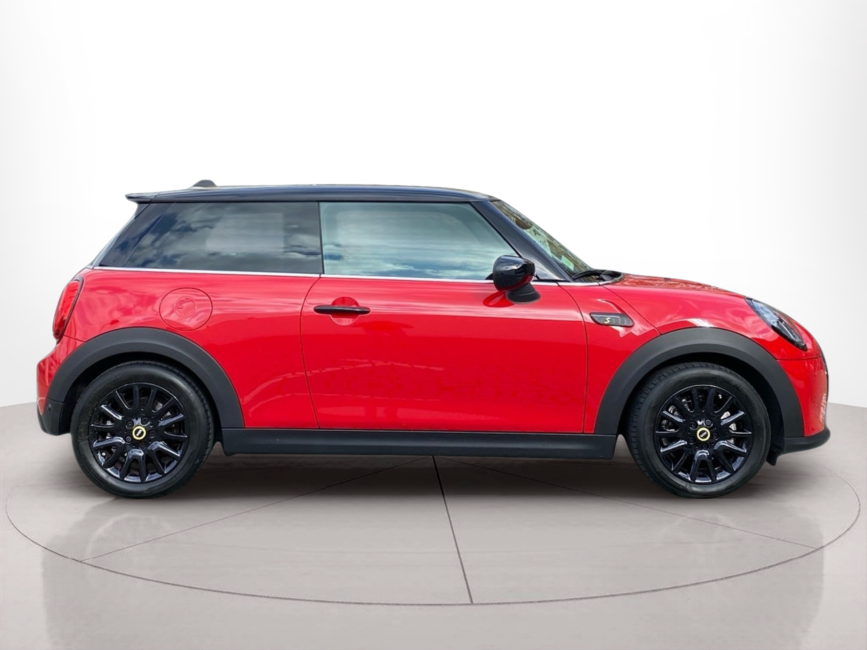 Fotos de MINI 3 Portas Cooper S E 135 kW (184 CV)