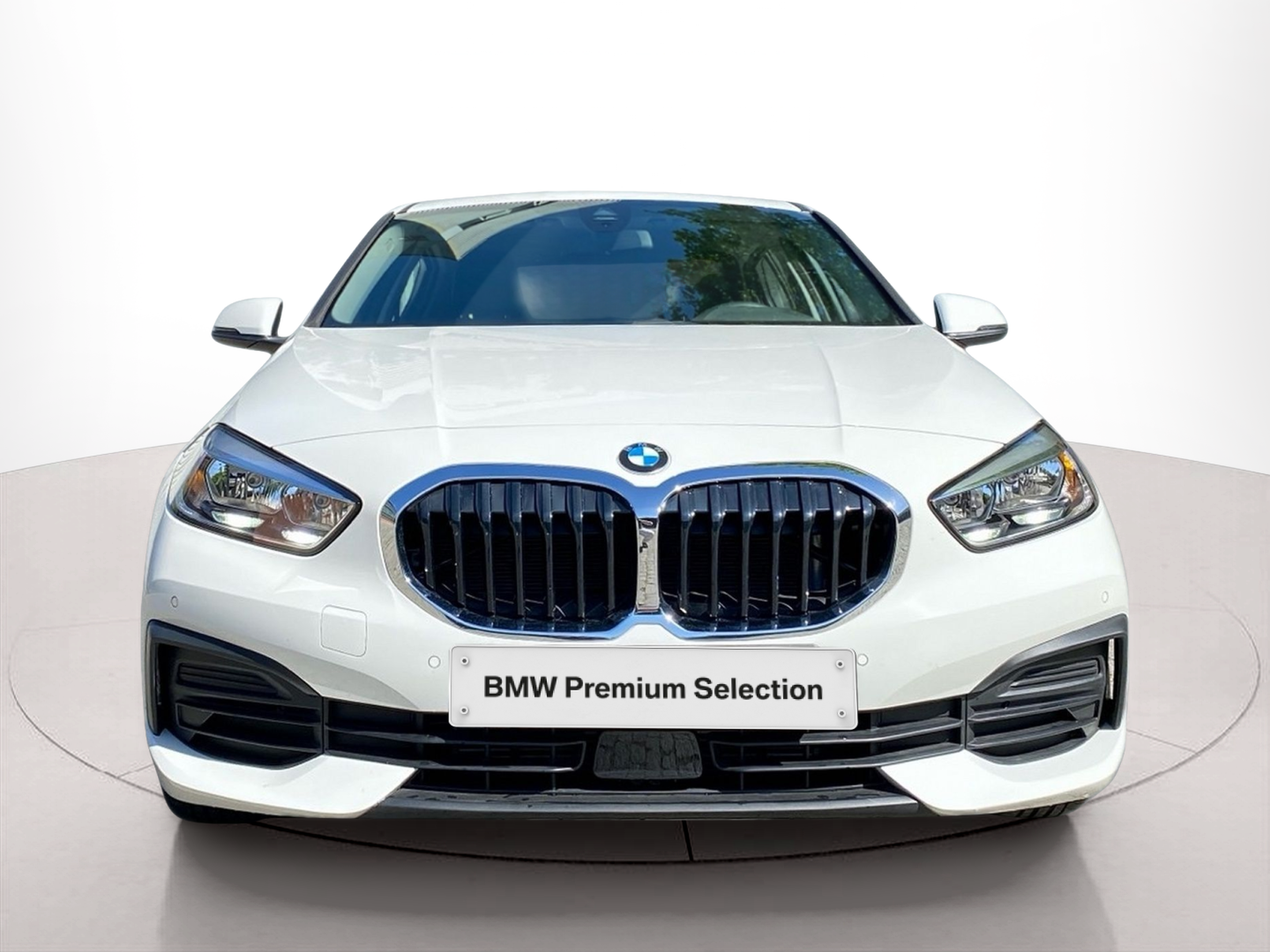 Fotos de BMW Série 1 116i color Blanco. Año 2023. 80KW(109CV). Gasolina. En concesionario Caetano Baviera Lisboa de Lisboa