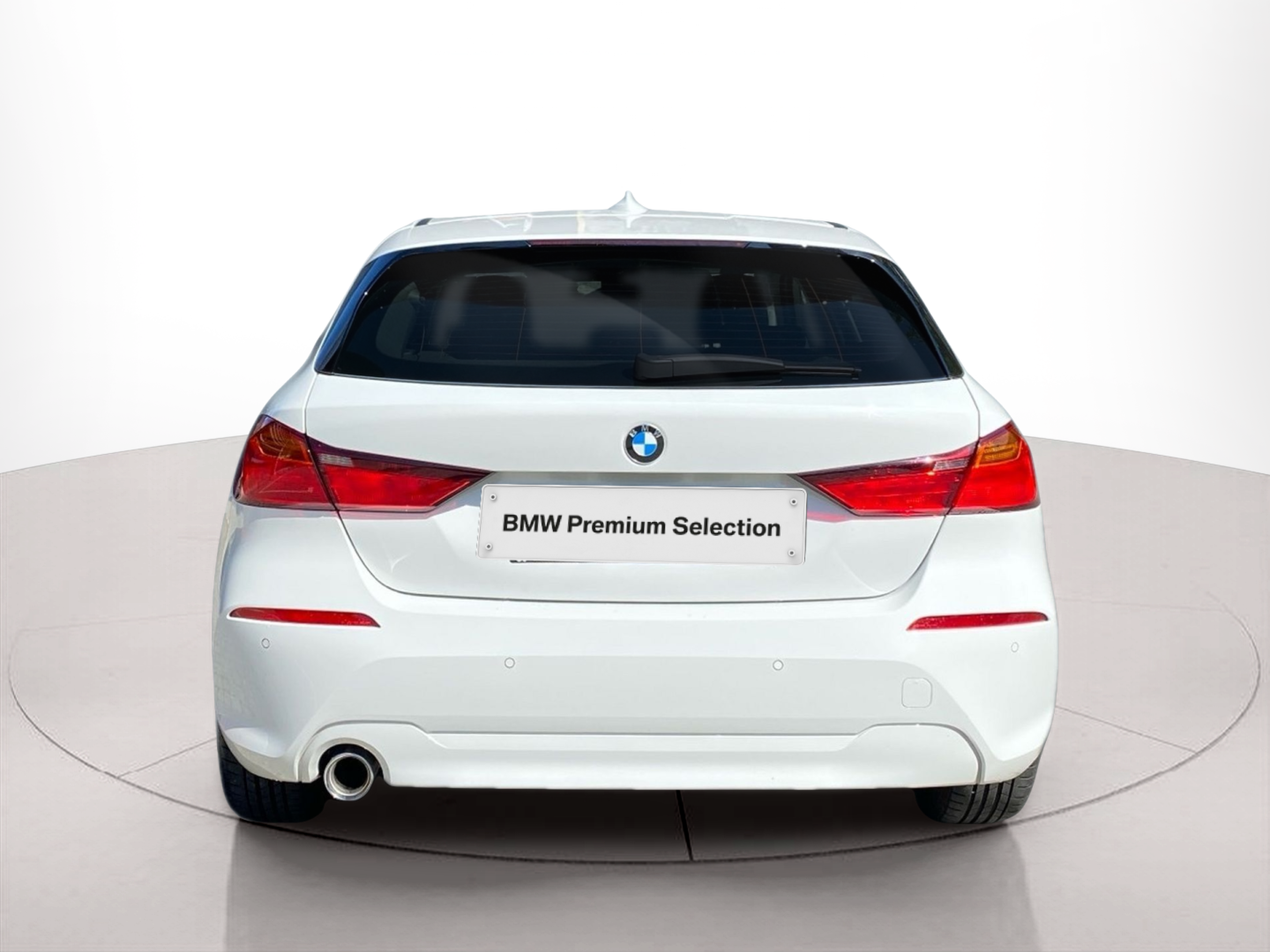 BMW Série 1 116i color Blanco. Año 2023. 80KW(109CV). Gasolina. En concesionario Caetano Baviera Lisboa de Lisboa