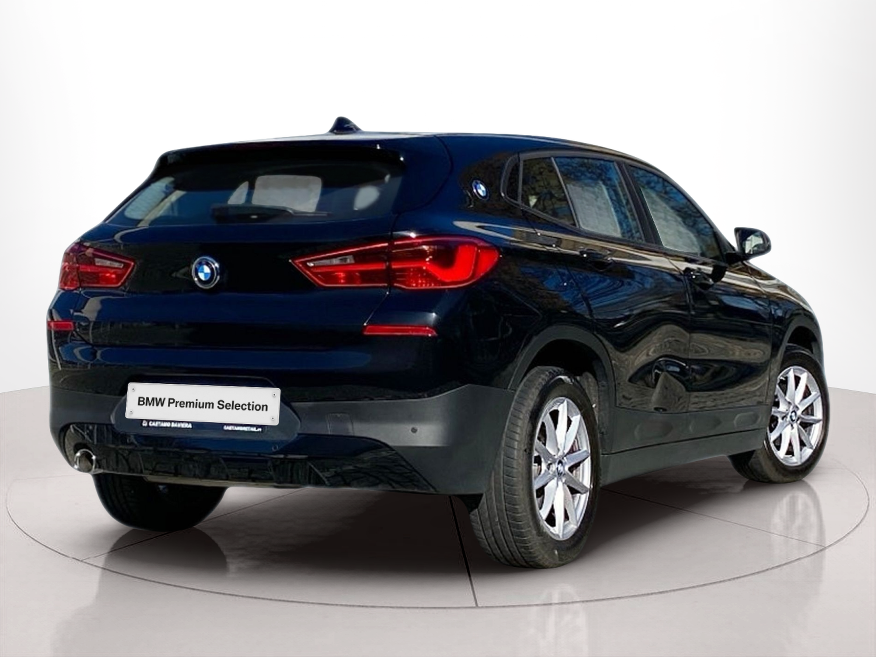 BMW X2 sDrive16d color Negro. Año 2019. 85KW(116CV). Diesel. En concesionario Caetano Baviera Lisboa de Lisboa