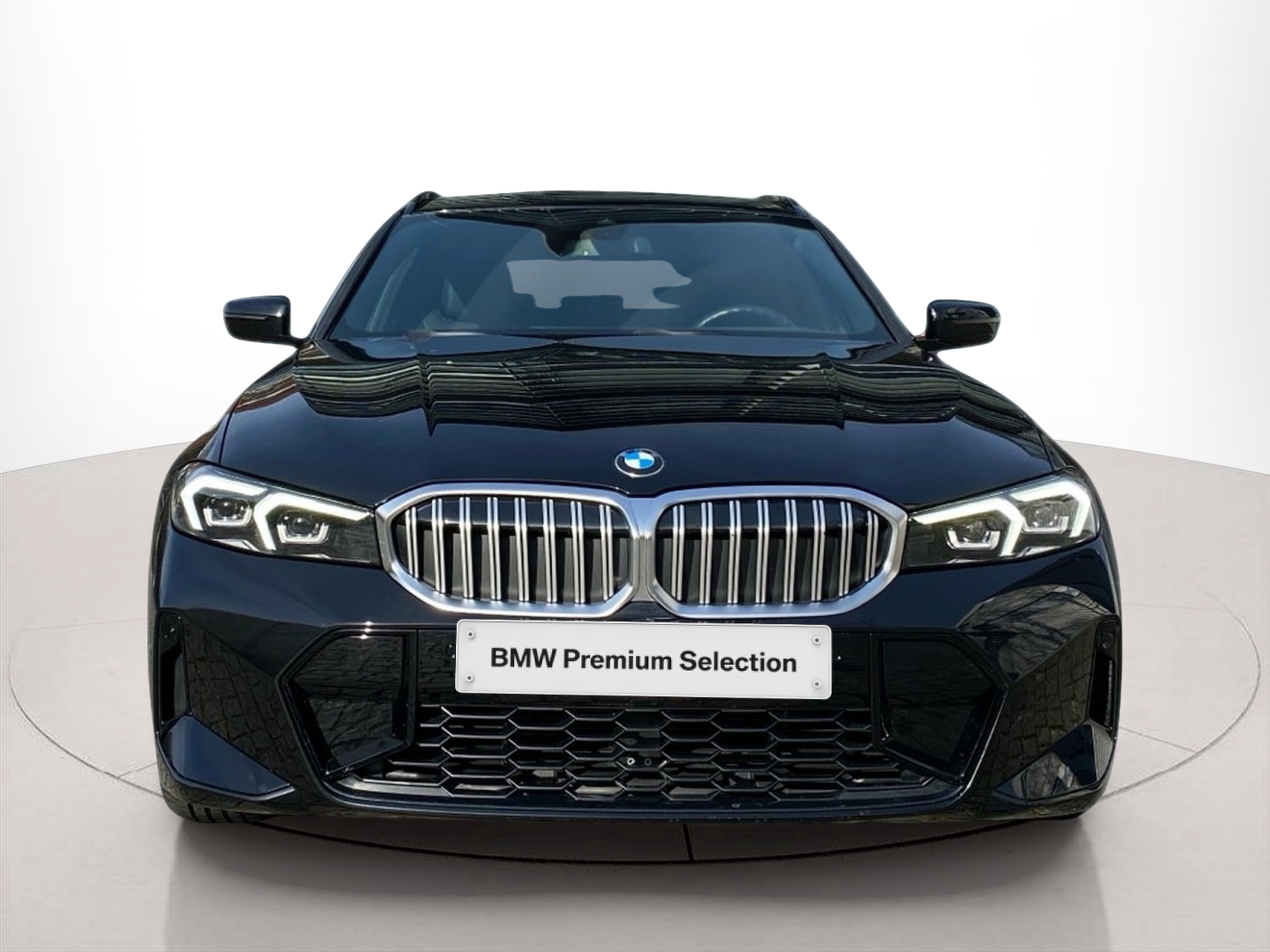 Fotos de BMW Série 3 320d Touring color Negro. Año 2023. 140KW(190CV). Diesel. En concesionario Caetano Baviera Lisboa de Lisboa
