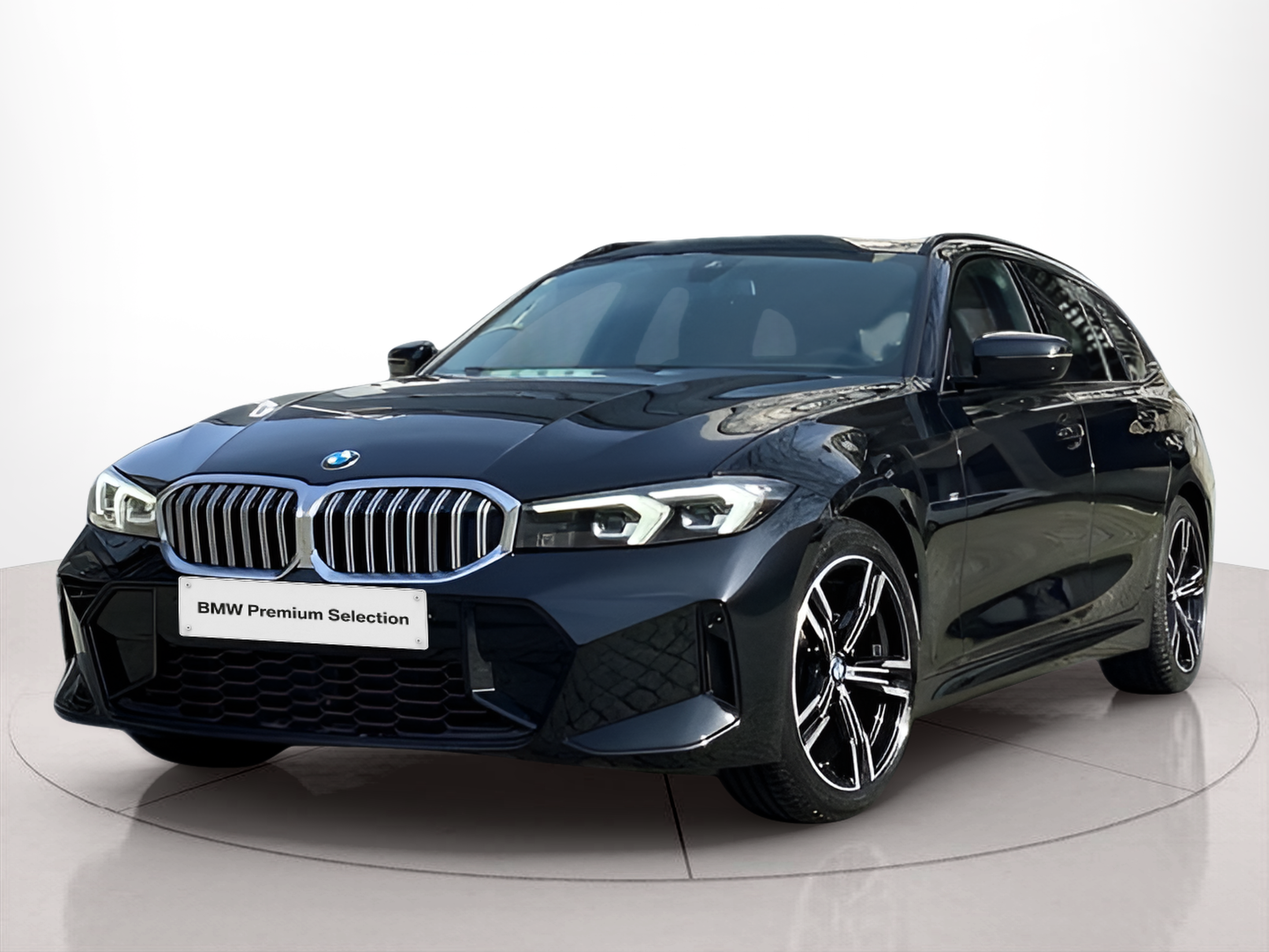 Fotos de BMW Série 3 320d Touring color Negro. Año 2023. 140KW(190CV). Diesel. En concesionario Caetano Baviera Lisboa de Lisboa