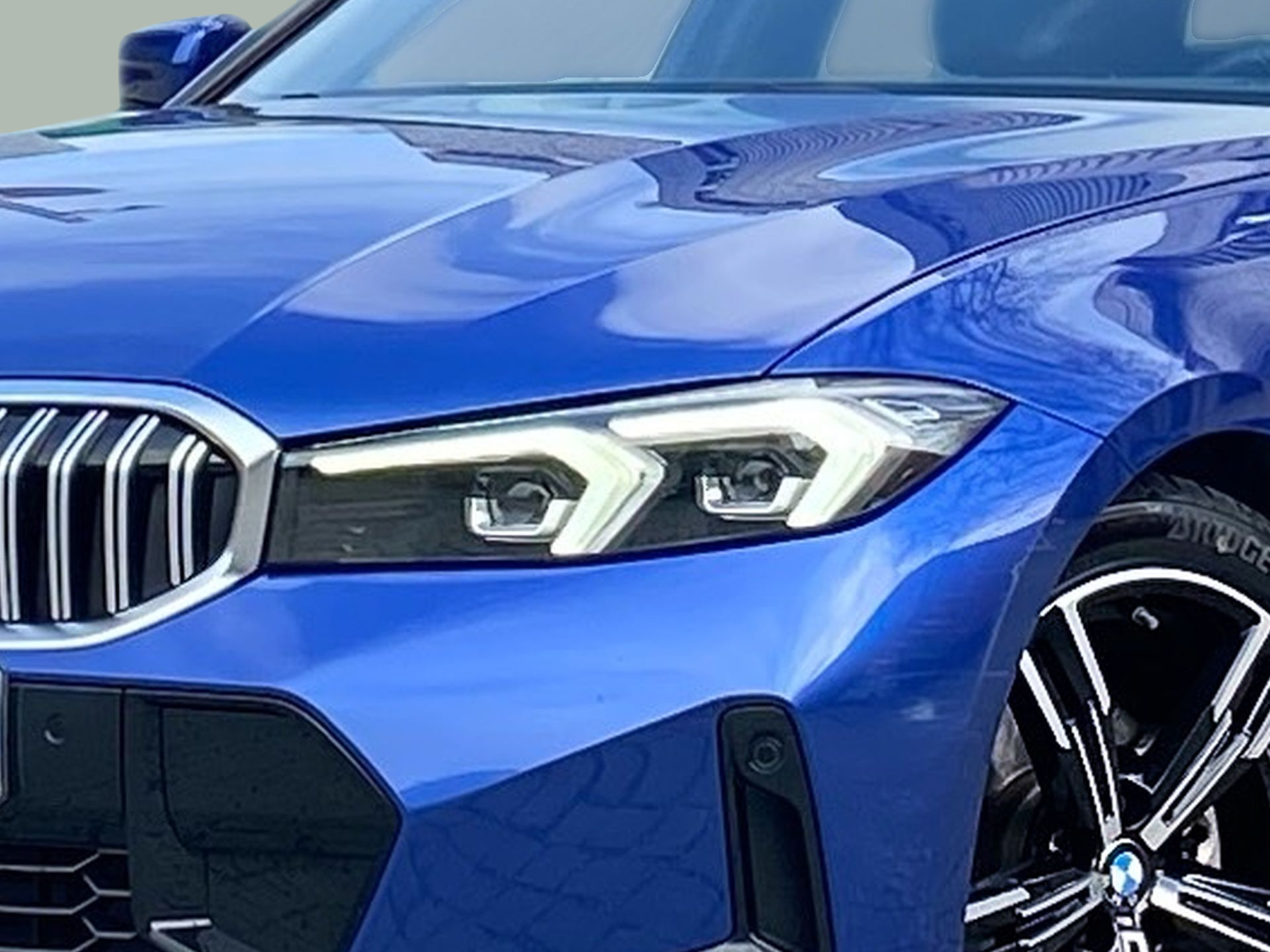 BMW Série 3 320d Touring color Azul. Año 2023. 140KW(190CV). Diesel. En concesionario Caetano Baviera Lisboa de Lisboa