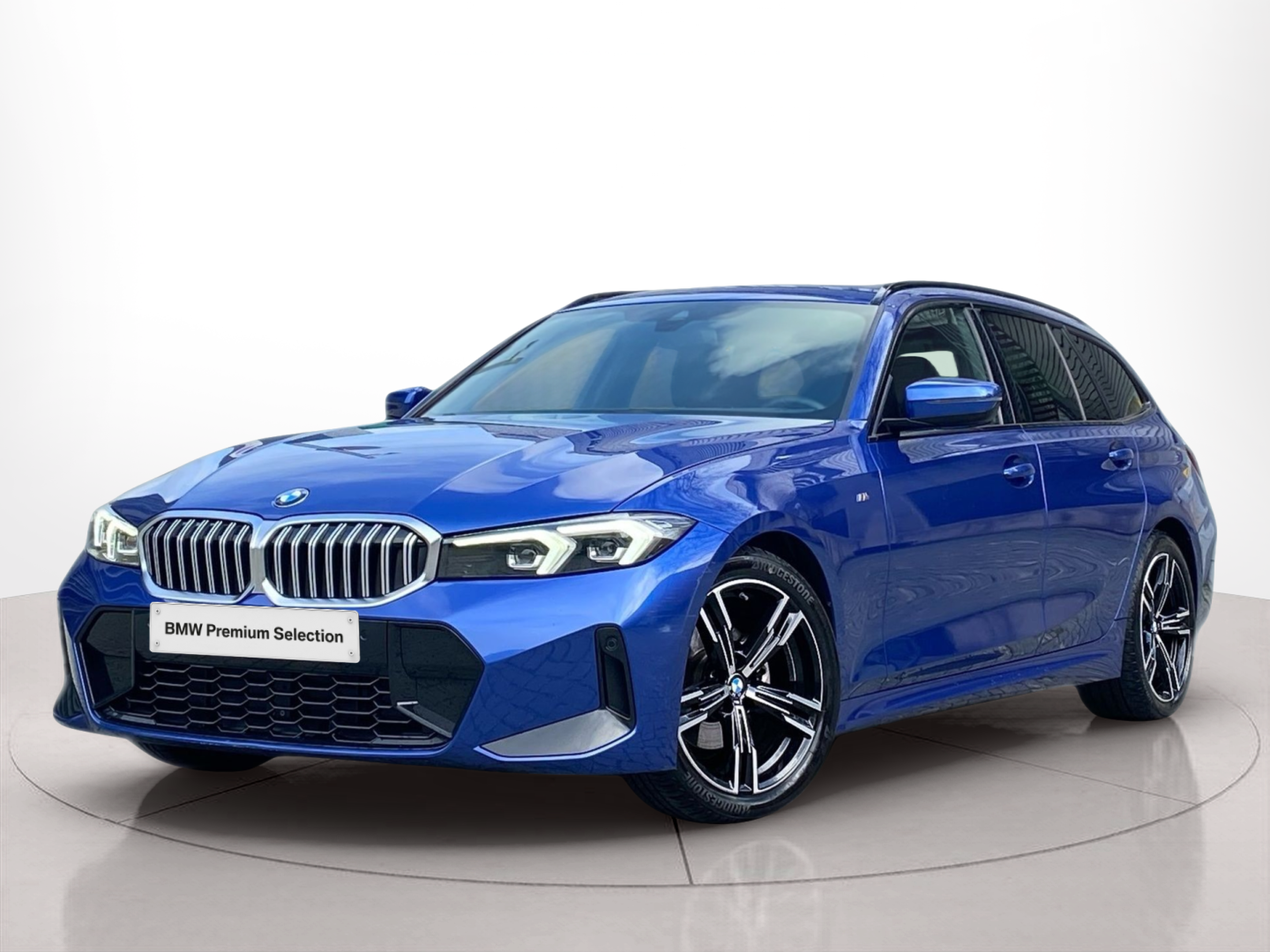 Fotos de BMW Série 3 320d Touring color Azul. Año 2023. 140KW(190CV). Diesel. En concesionario Caetano Baviera Lisboa de Lisboa