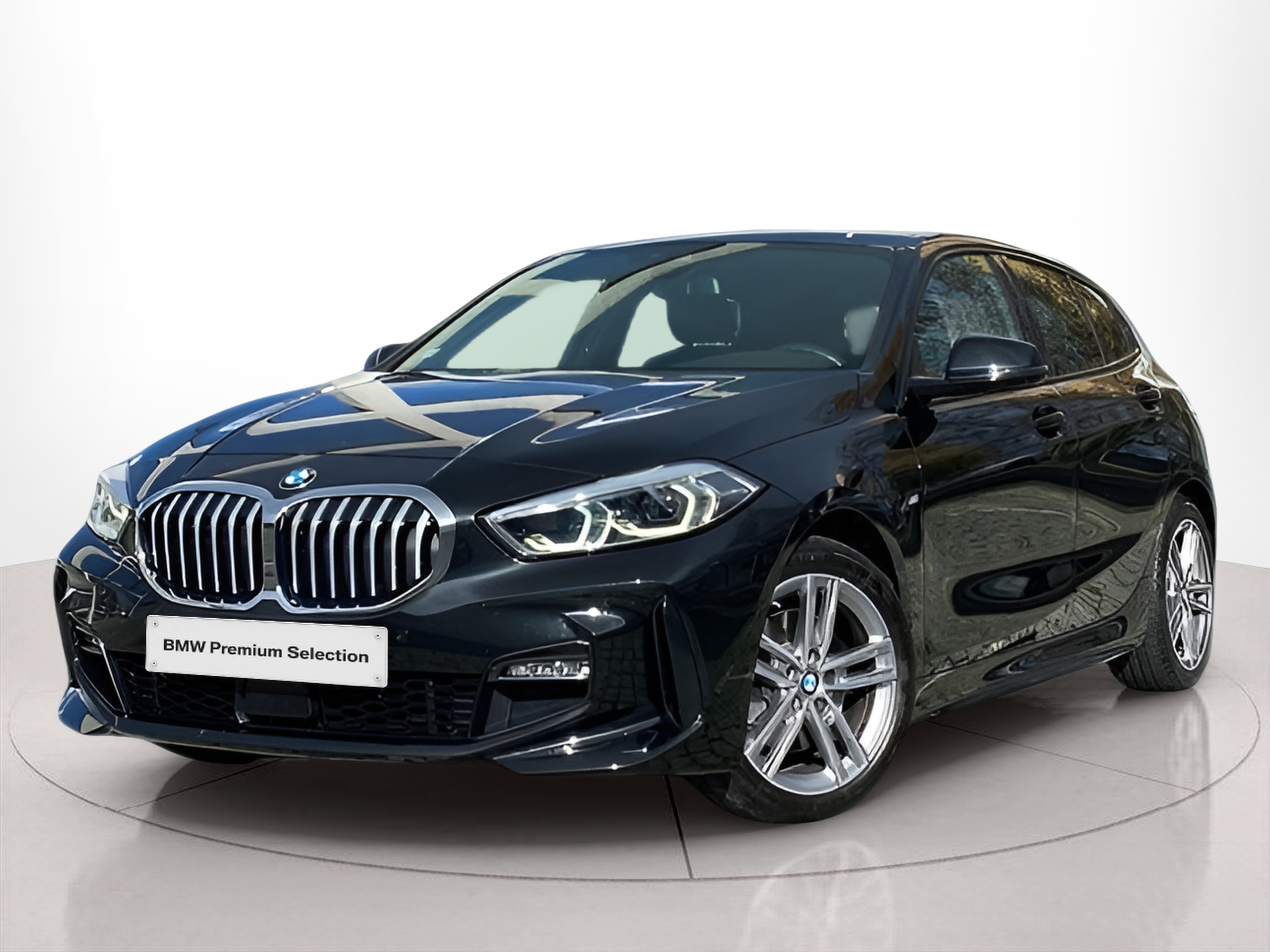 Fotos de BMW Série 1 116d color Negro. Año 2023. 85KW(116CV). Diesel. En concesionario Caetano Baviera Lisboa de Lisboa
