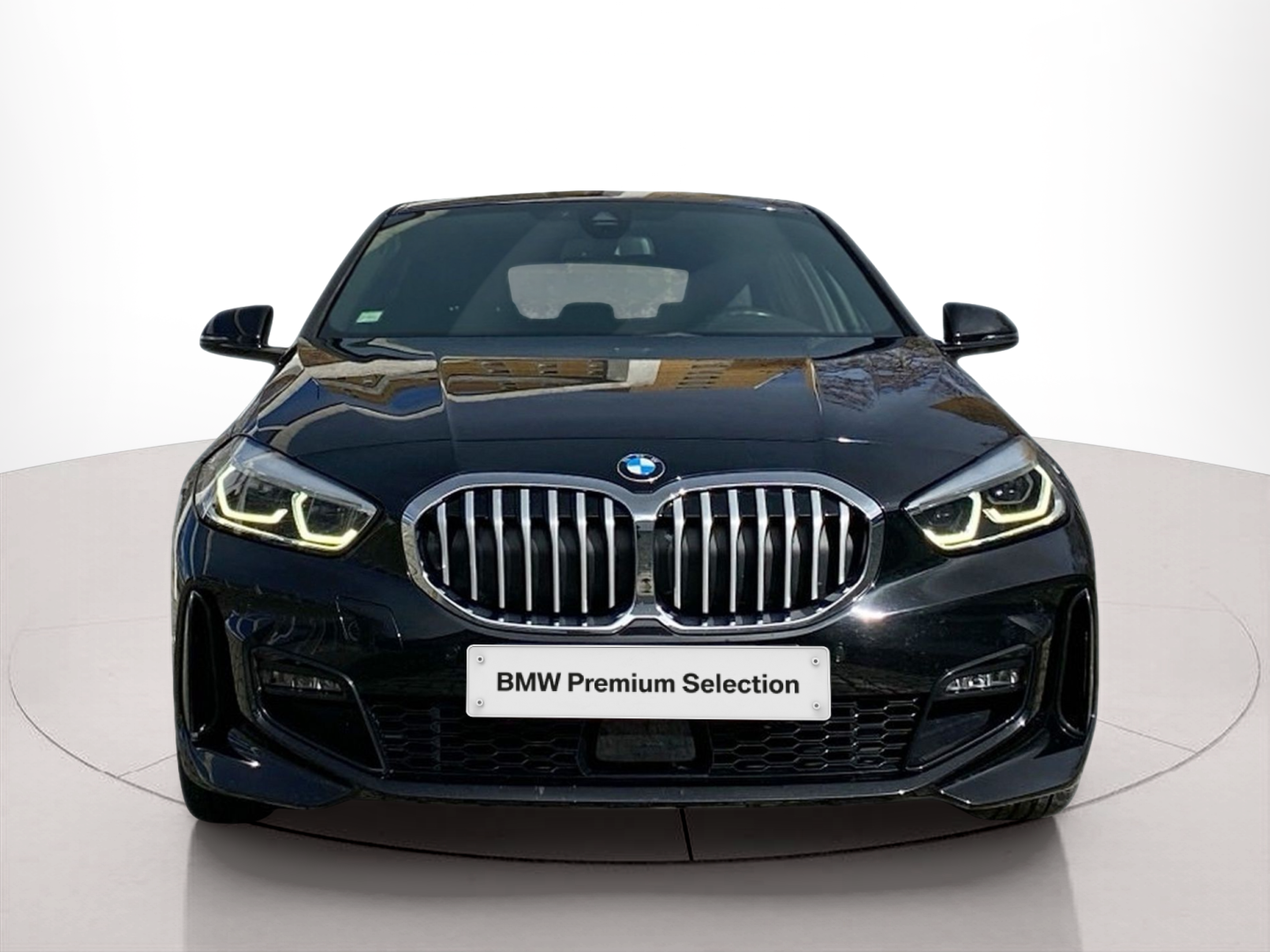Fotos de BMW Série 1 116d color Negro. Año 2023. 85KW(116CV). Diesel. En concesionario Caetano Baviera Lisboa de Lisboa