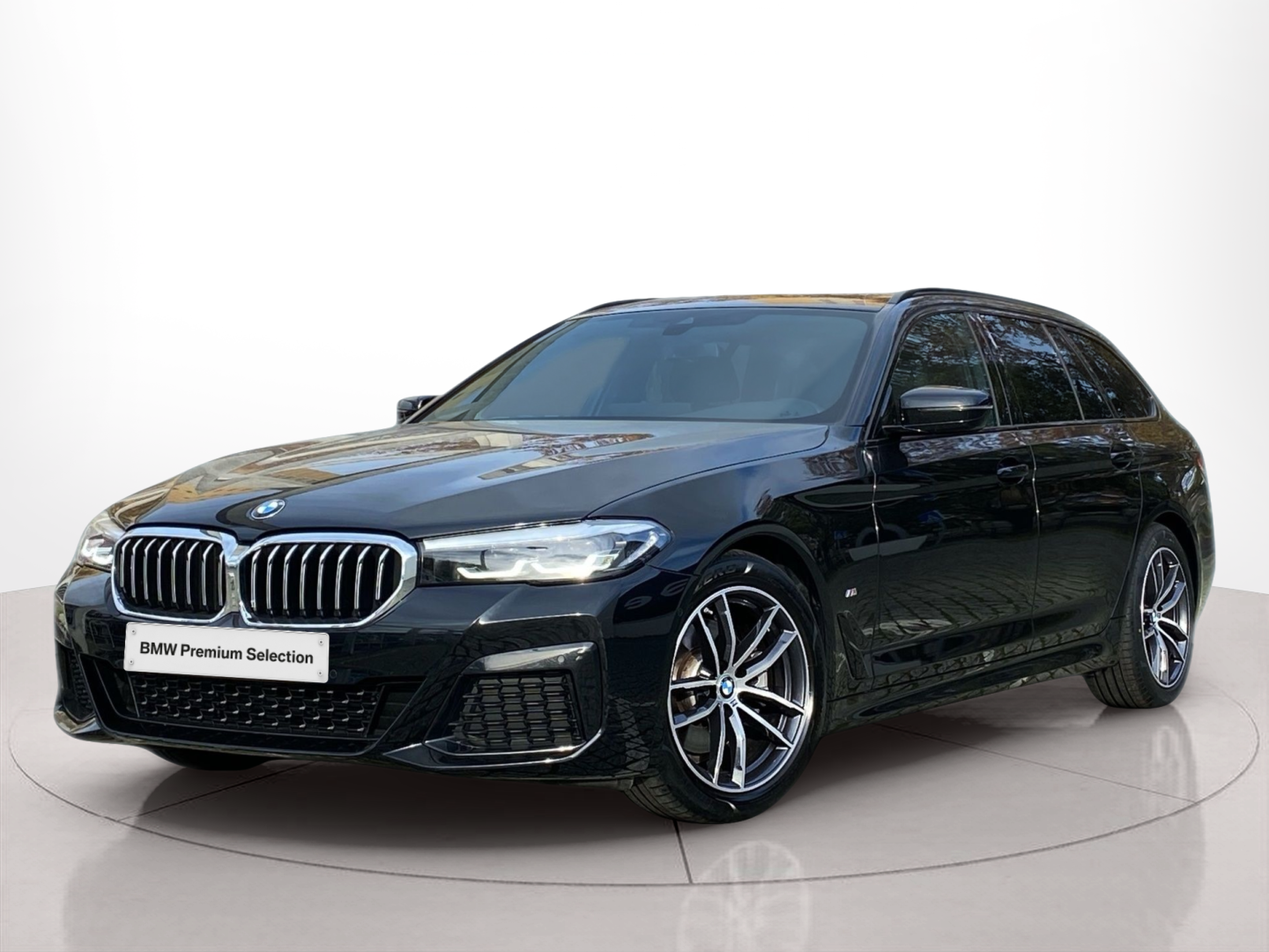BMW Série 5 520d Touring color Negro. Año 2023. 140KW(190CV). Diesel. En concesionario Caetano Baviera Lisboa de Lisboa
