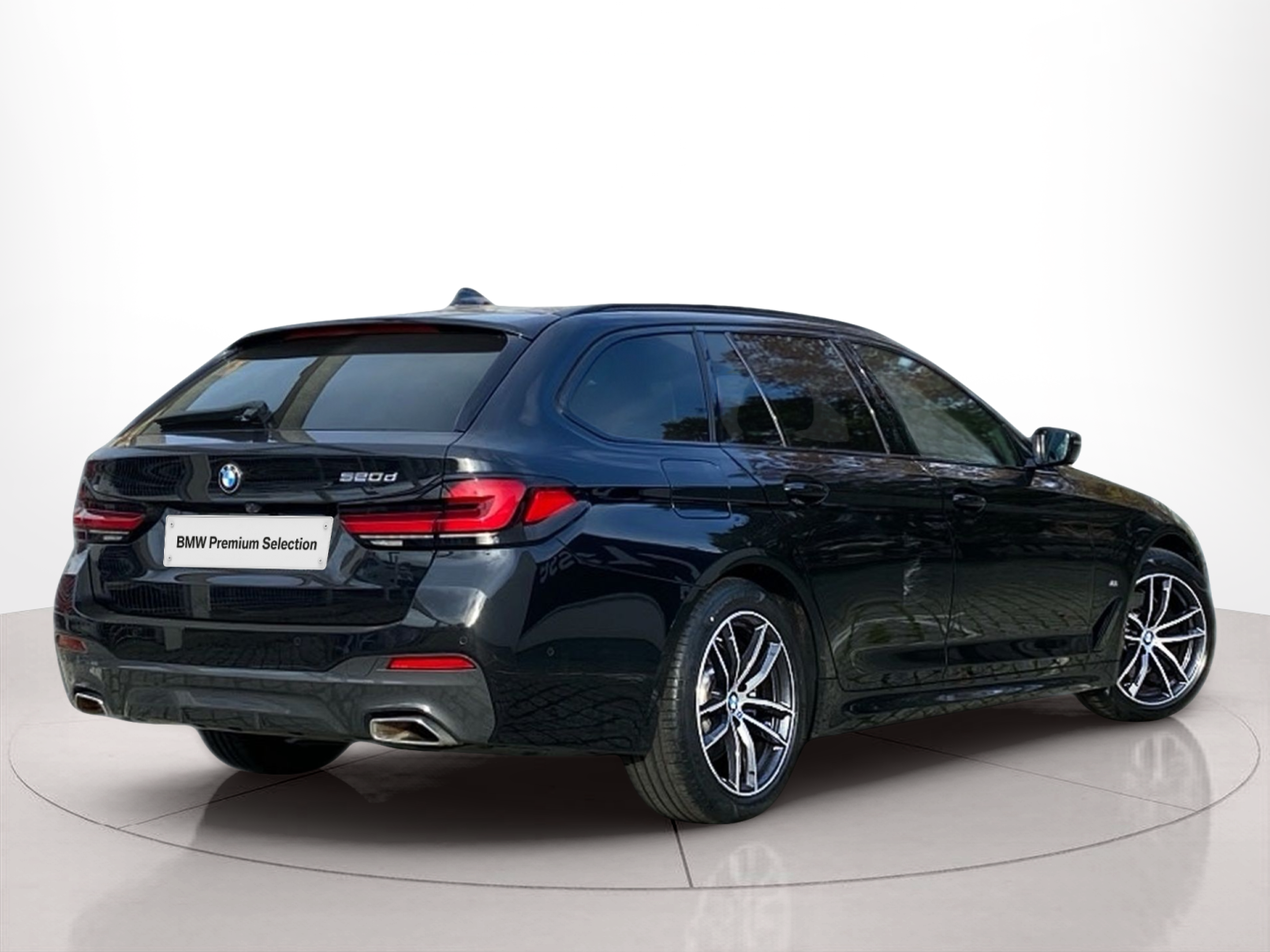 BMW Série 5 520d Touring color Negro. Año 2023. 140KW(190CV). Diesel. En concesionario Caetano Baviera Lisboa de Lisboa