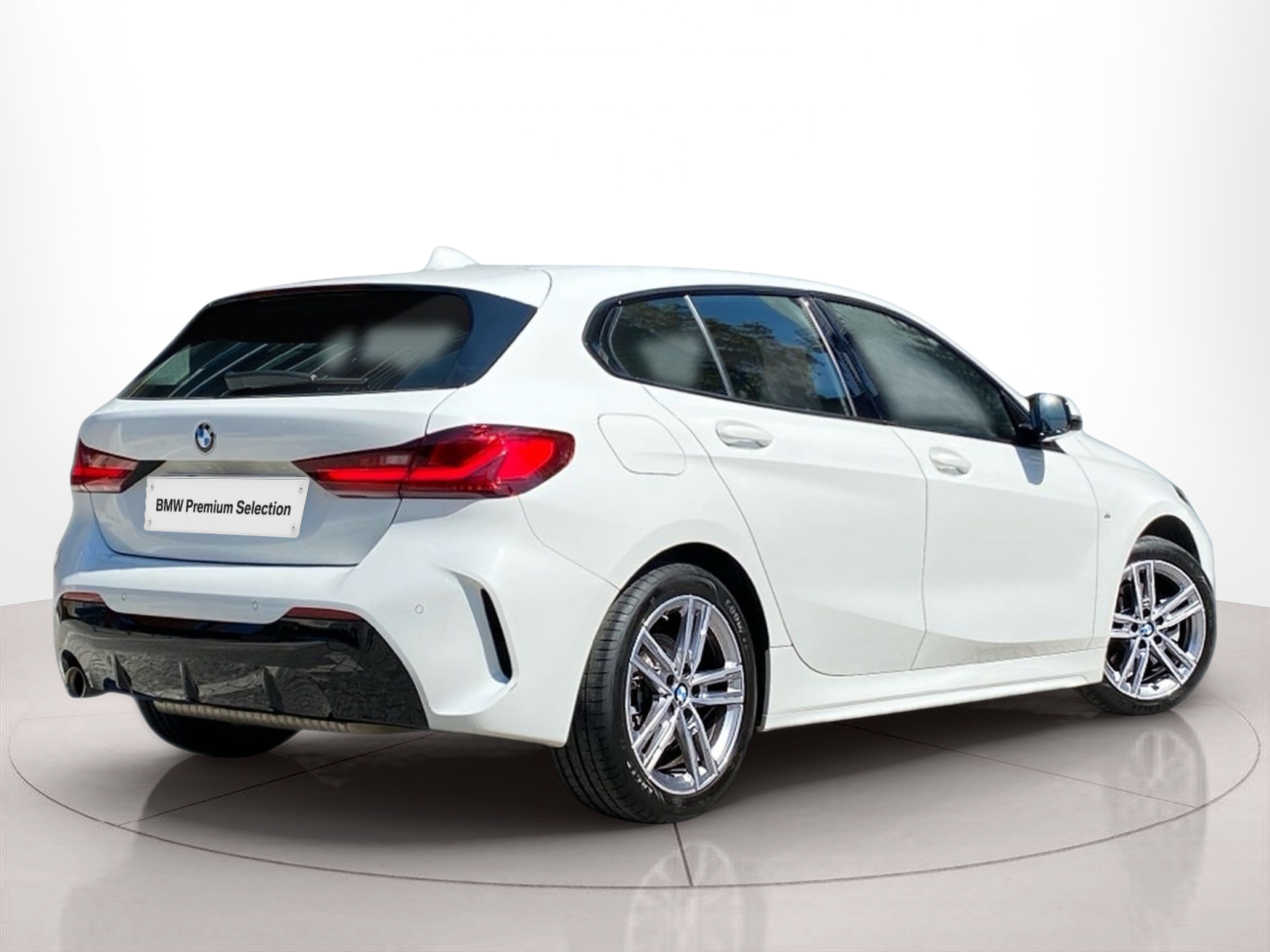 BMW Série 1 116d color Blanco. Año 2020. 85KW(116CV). Diesel. En concesionario Caetano Baviera Cascais de Cascais