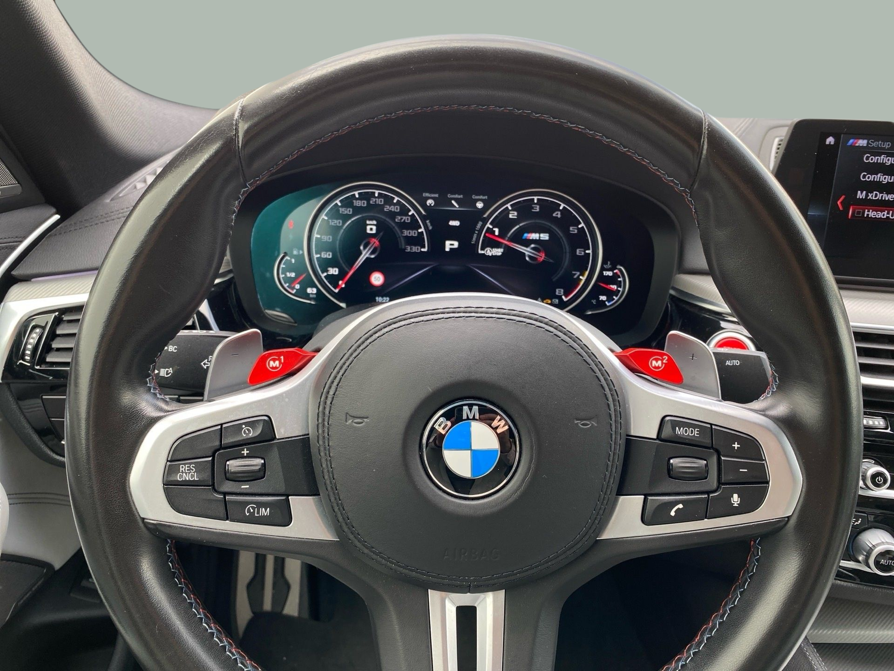 BMW M M5 Berlina color Azul. Año 2018. 441KW(600CV). Gasolina. En concesionario Caetano Baviera Lisboa de Lisboa