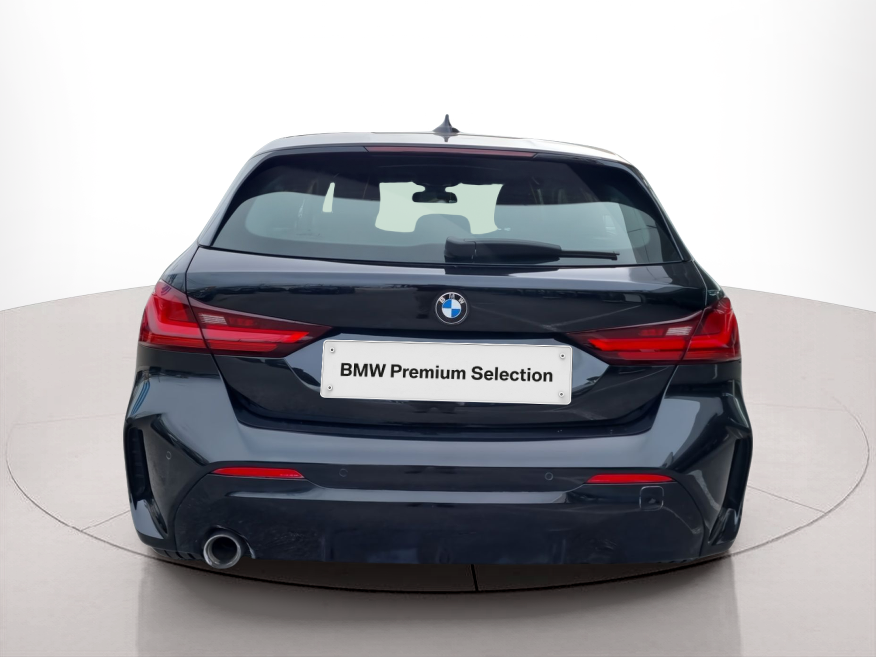 BMW Série 1 116d color Negro. Año 2020. 85KW(116CV). Diesel. En concesionario Caetano Baviera Aveiro de Aveiro