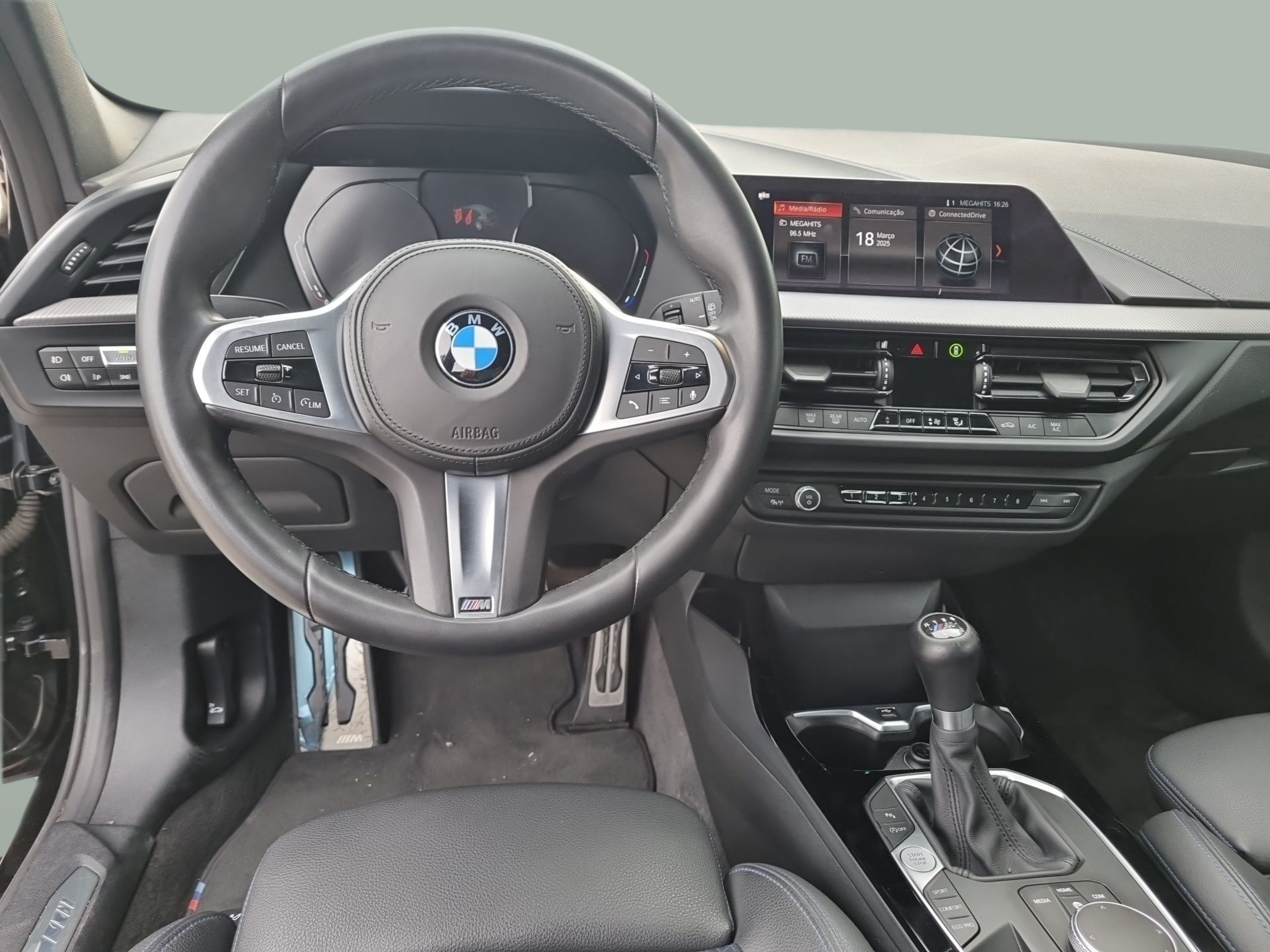 BMW Série 1 116d color Negro. Año 2020. 85KW(116CV). Diesel. En concesionario Caetano Baviera Aveiro de Aveiro
