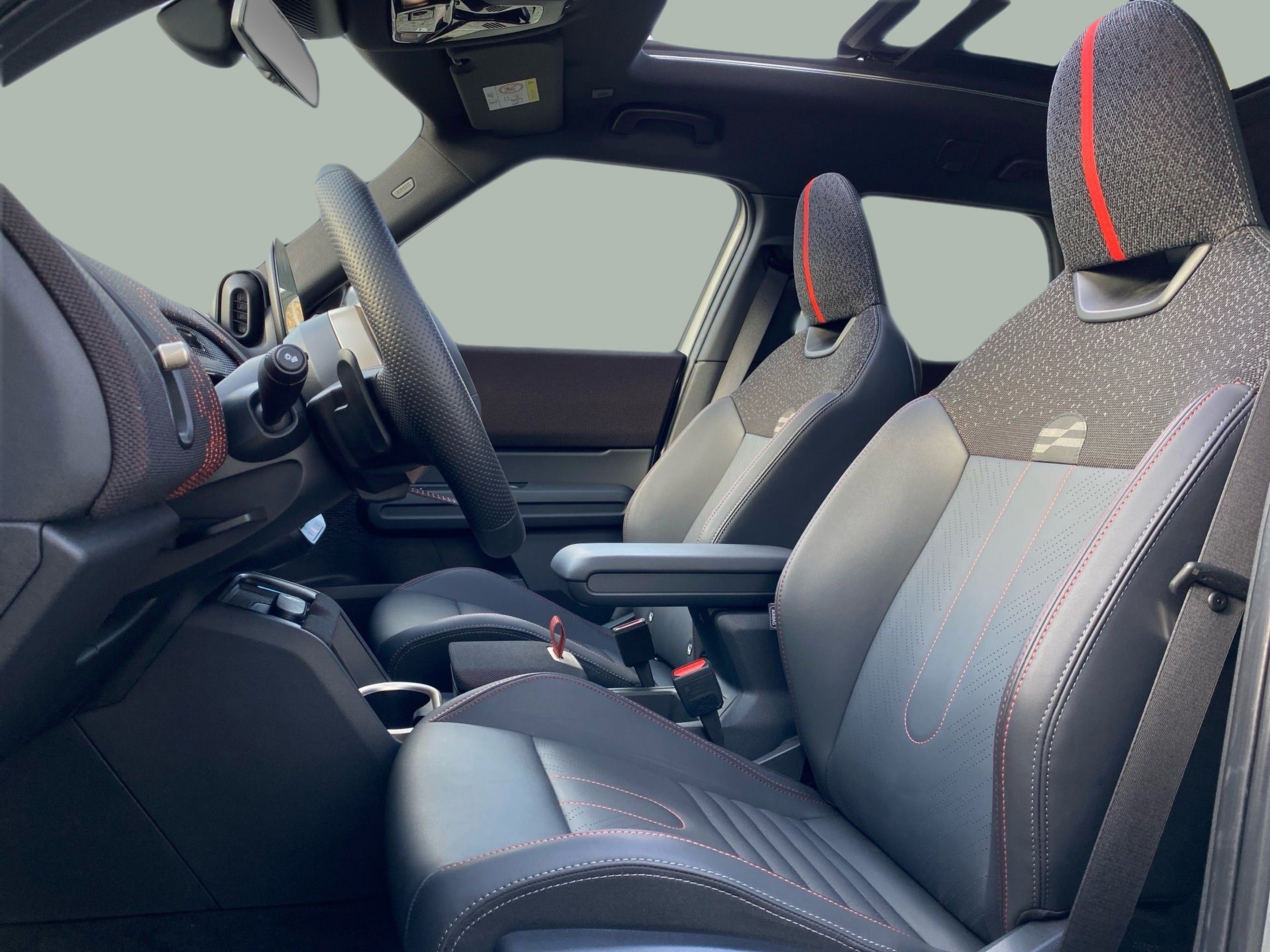 fotoG 10 del MINI MINI Countryman John Cooper Works ALL4 221 kW (300 CV) 300cv Gasolina de 2024 em Vila Nova de Gaia