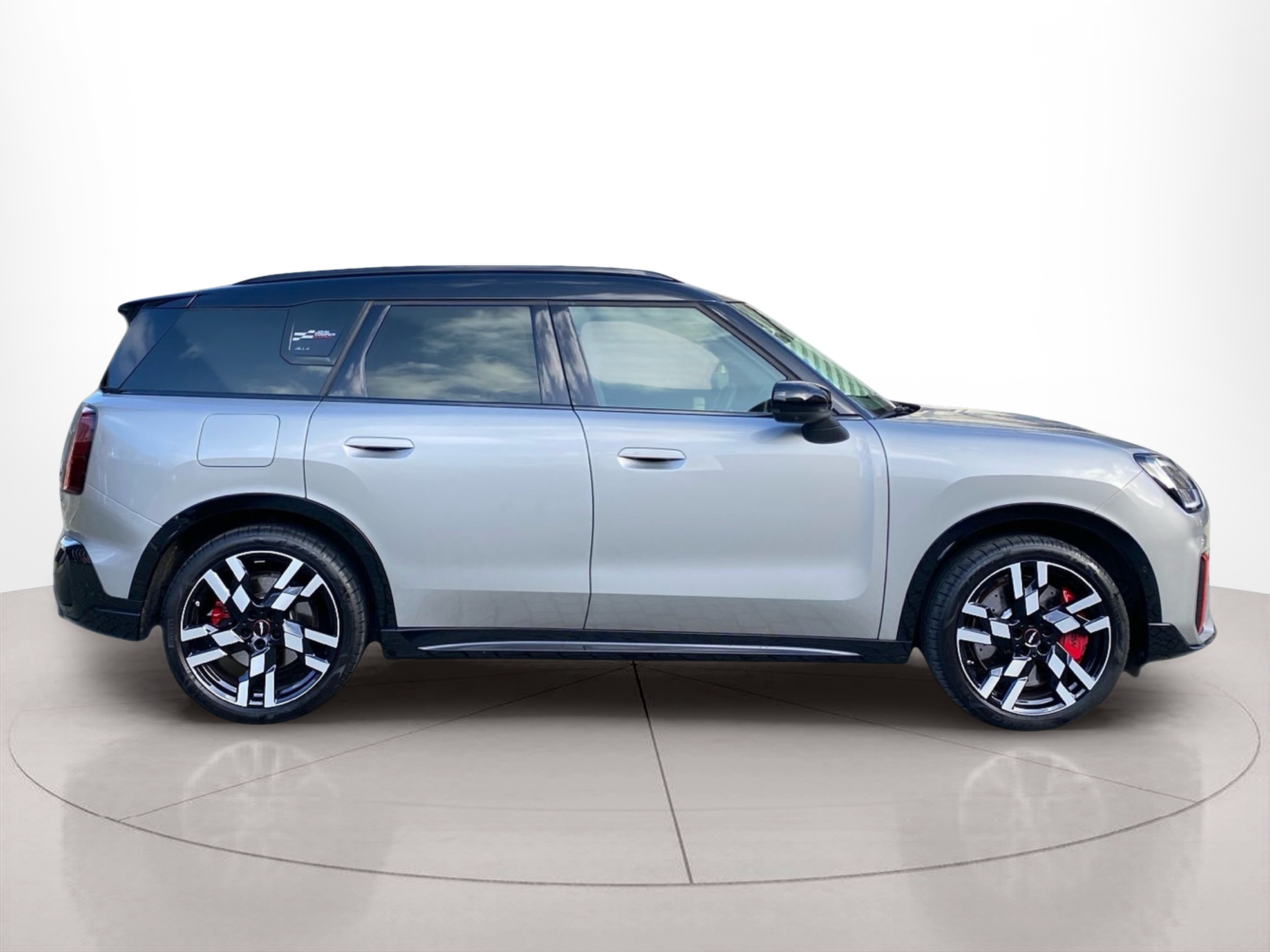 Fotos de MINI Countryman John Cooper Works ALL4 221 kW (300 CV)