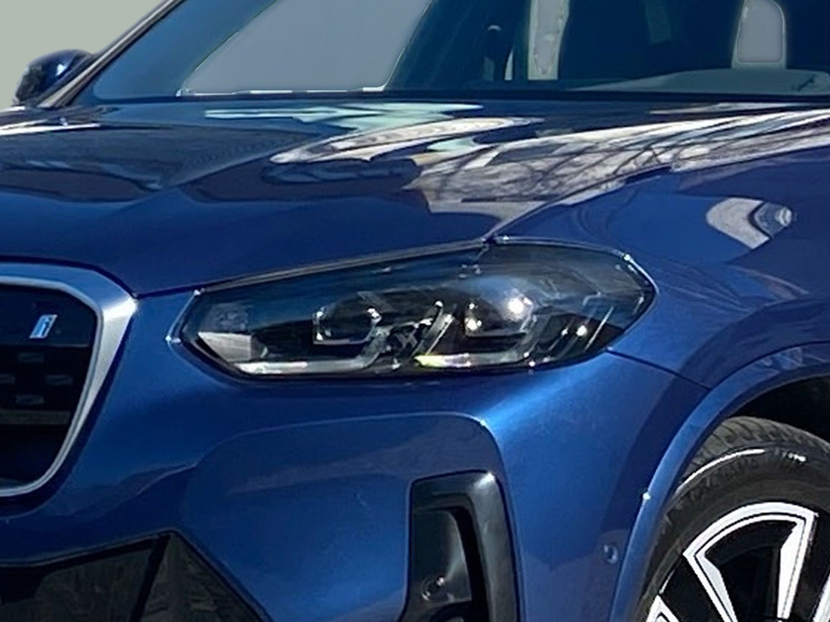 BMW iX3 iX3 80 kWh color Azul. Año 2023. 210KW(286CV). Elétrico. En concesionario Caetano Baviera Lisboa de Lisboa